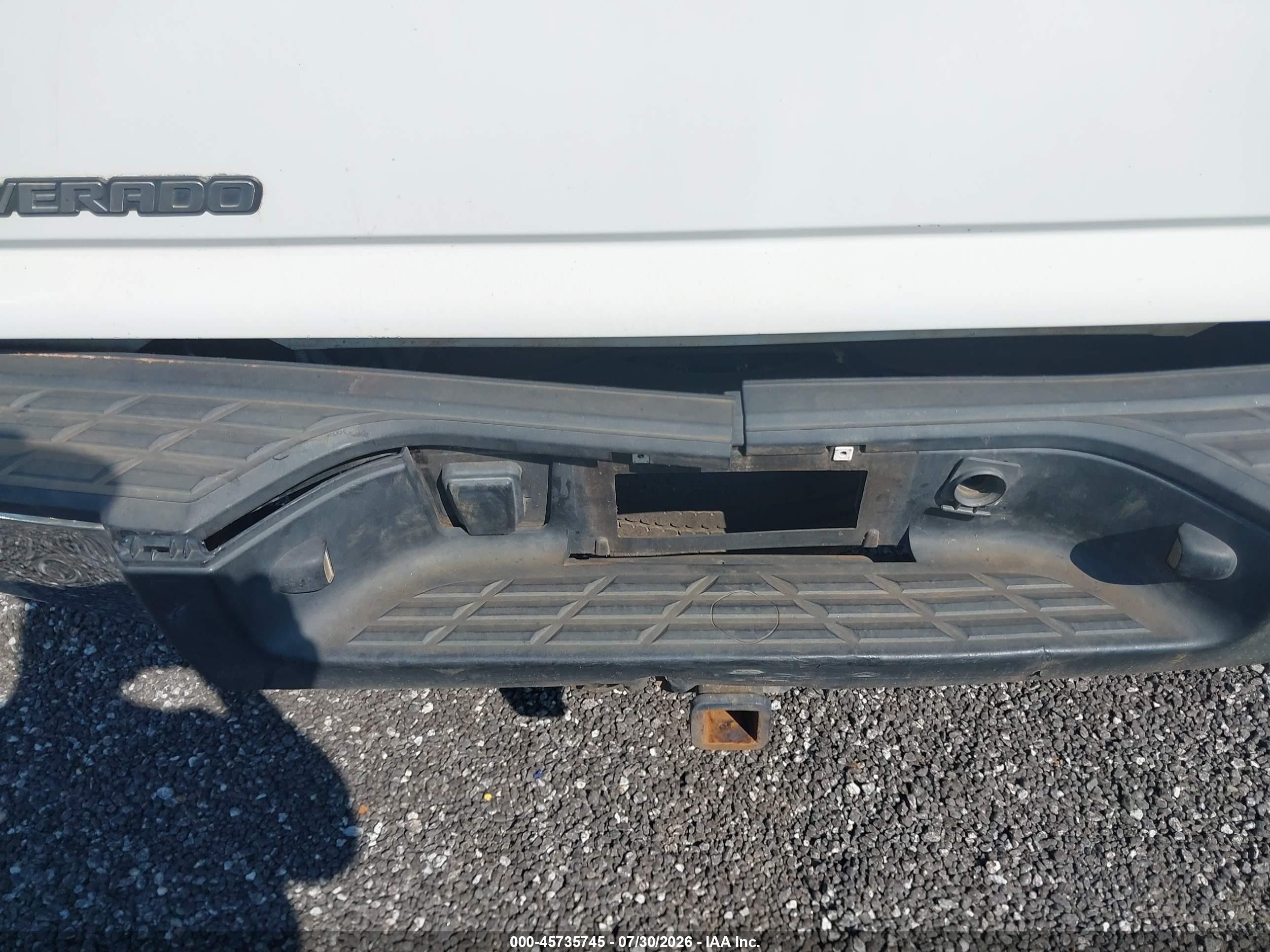 2004 Chevrolet Silverado 2500hd Work Truck White vin: 1GCHC23U34F123475