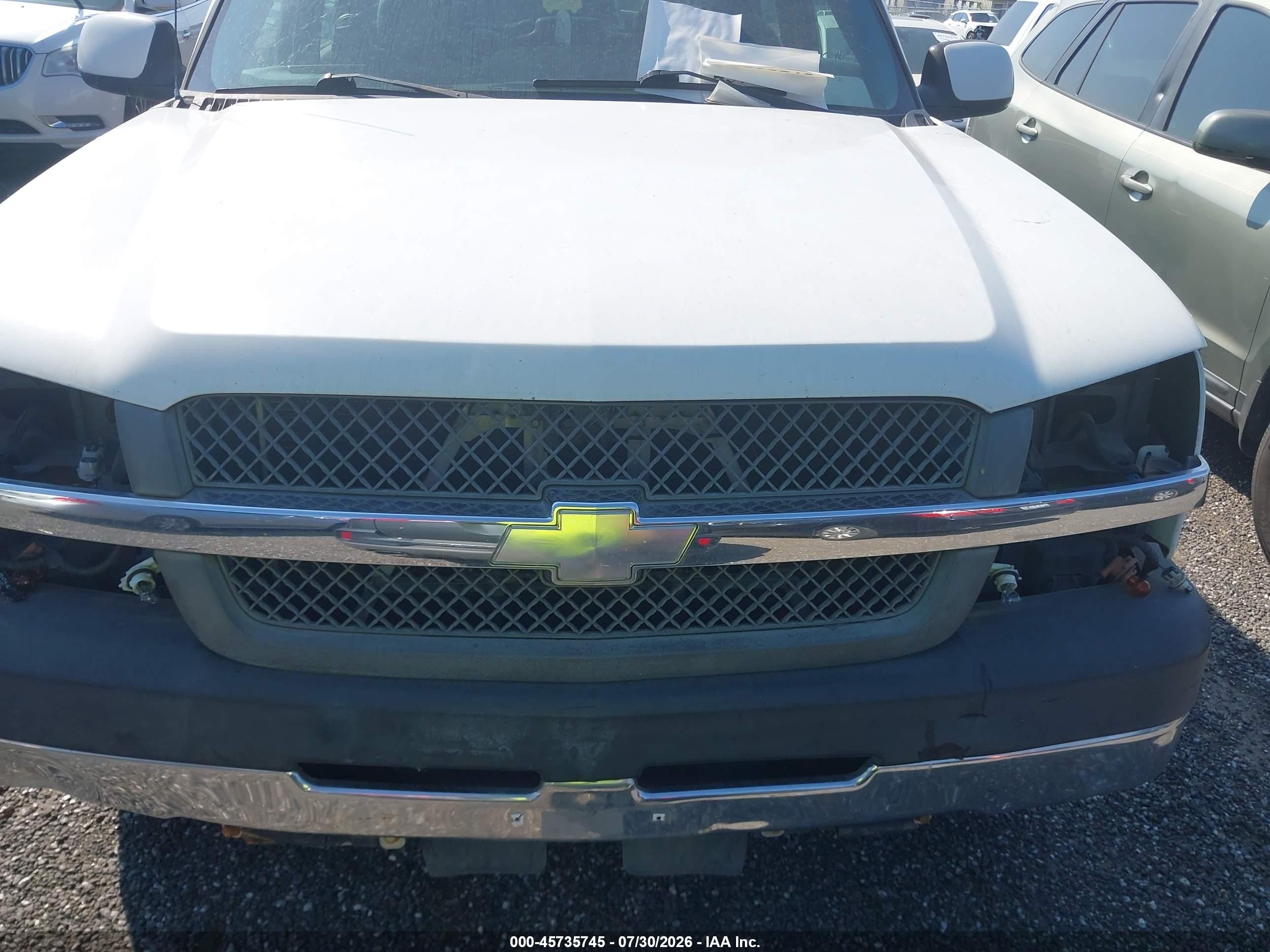 2004 Chevrolet Silverado 2500hd Work Truck White vin: 1GCHC23U34F123475