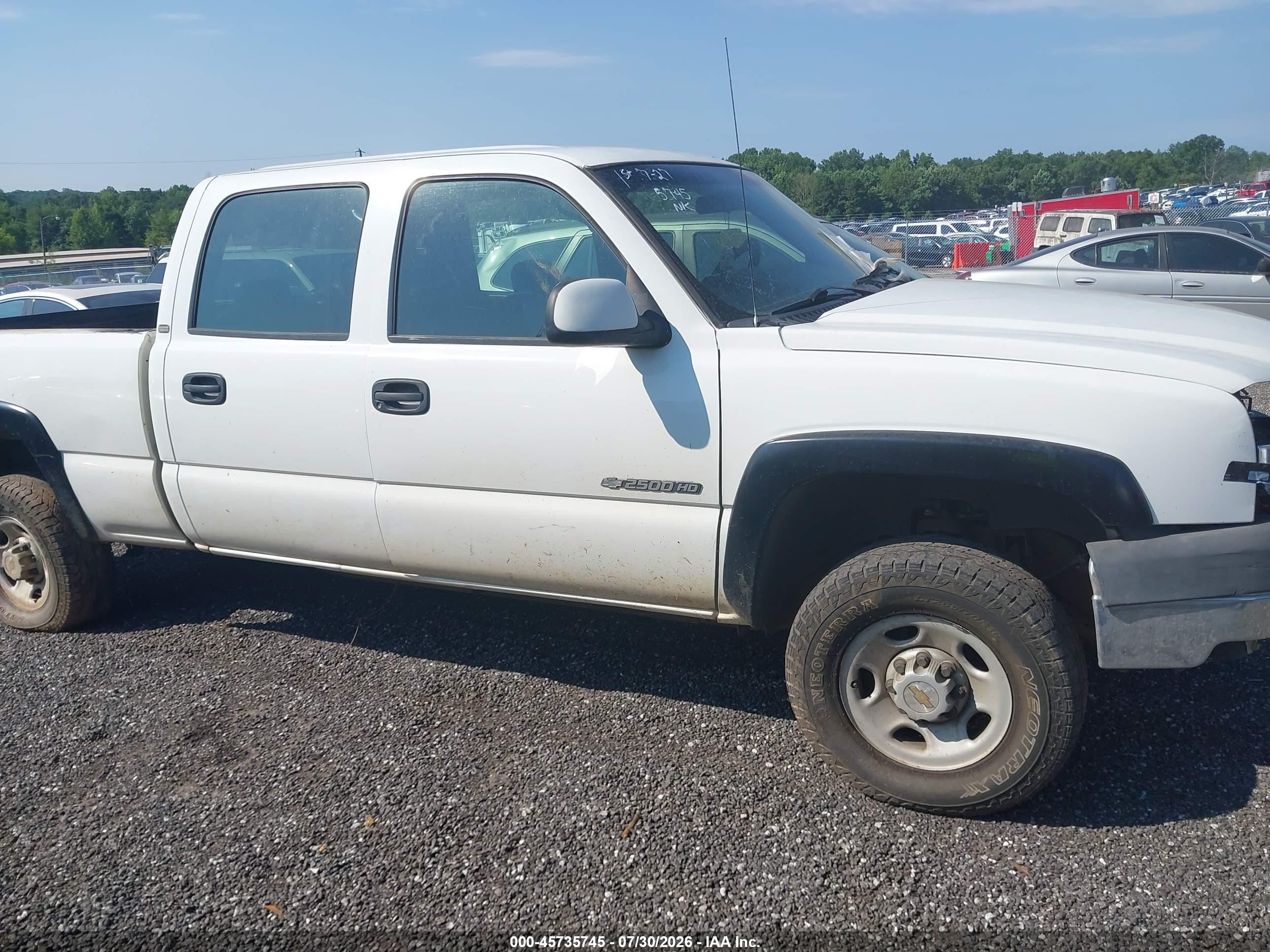 2004 Chevrolet Silverado 2500hd Work Truck White vin: 1GCHC23U34F123475