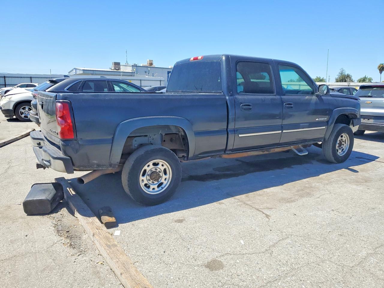 2005 Chevrolet Silverado C2500 Heavy Duty Gray vin: 1GCHC23U35F849256