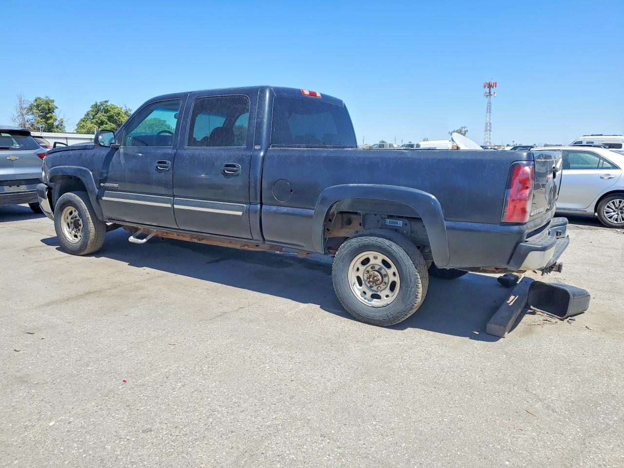 2005 Chevrolet Silverado C2500 Heavy Duty Gray vin: 1GCHC23U35F849256