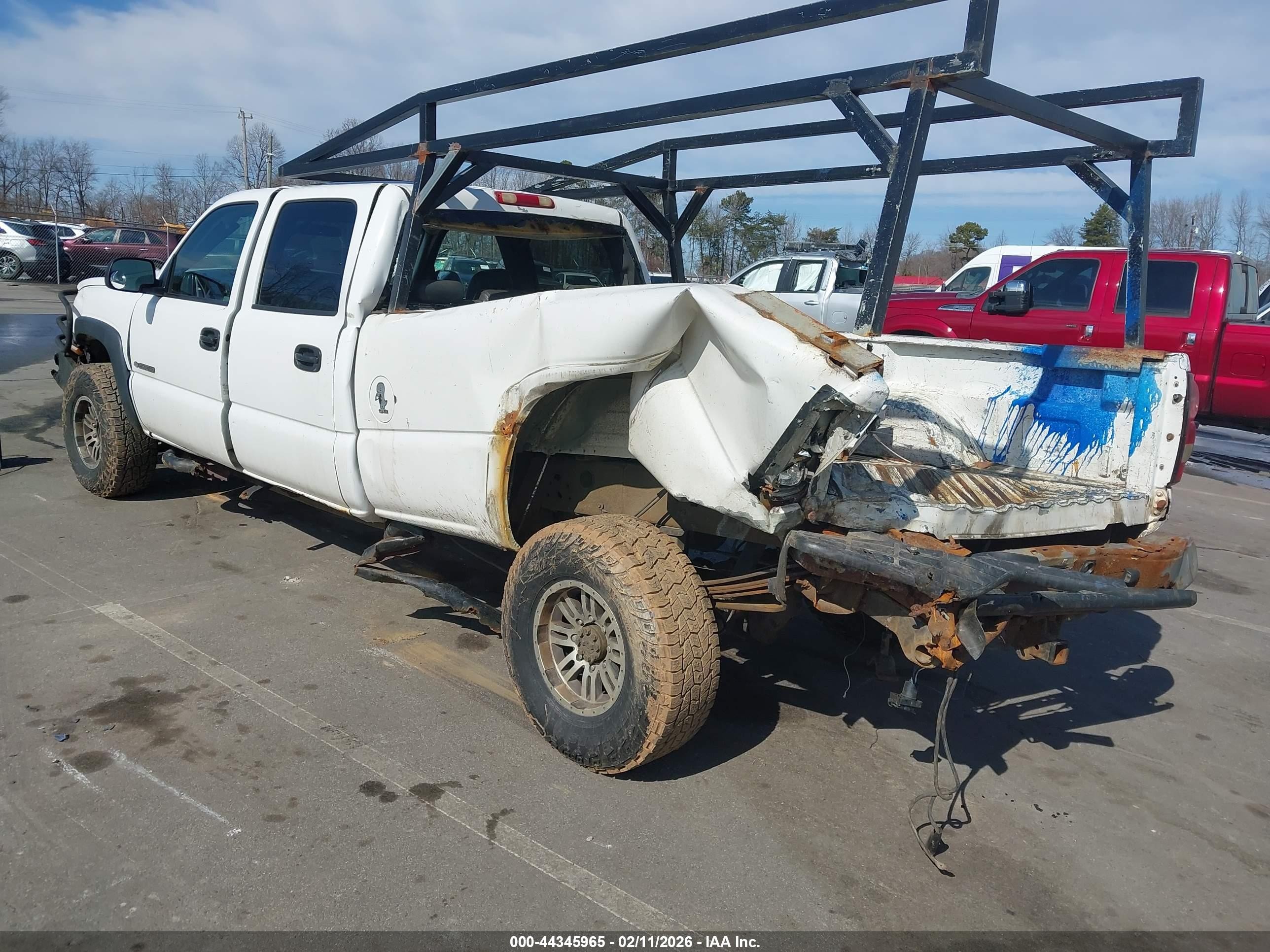 2005 Chevrolet Silverado 2500hd Work Truck White vin: 1GCHC23U75F958397
