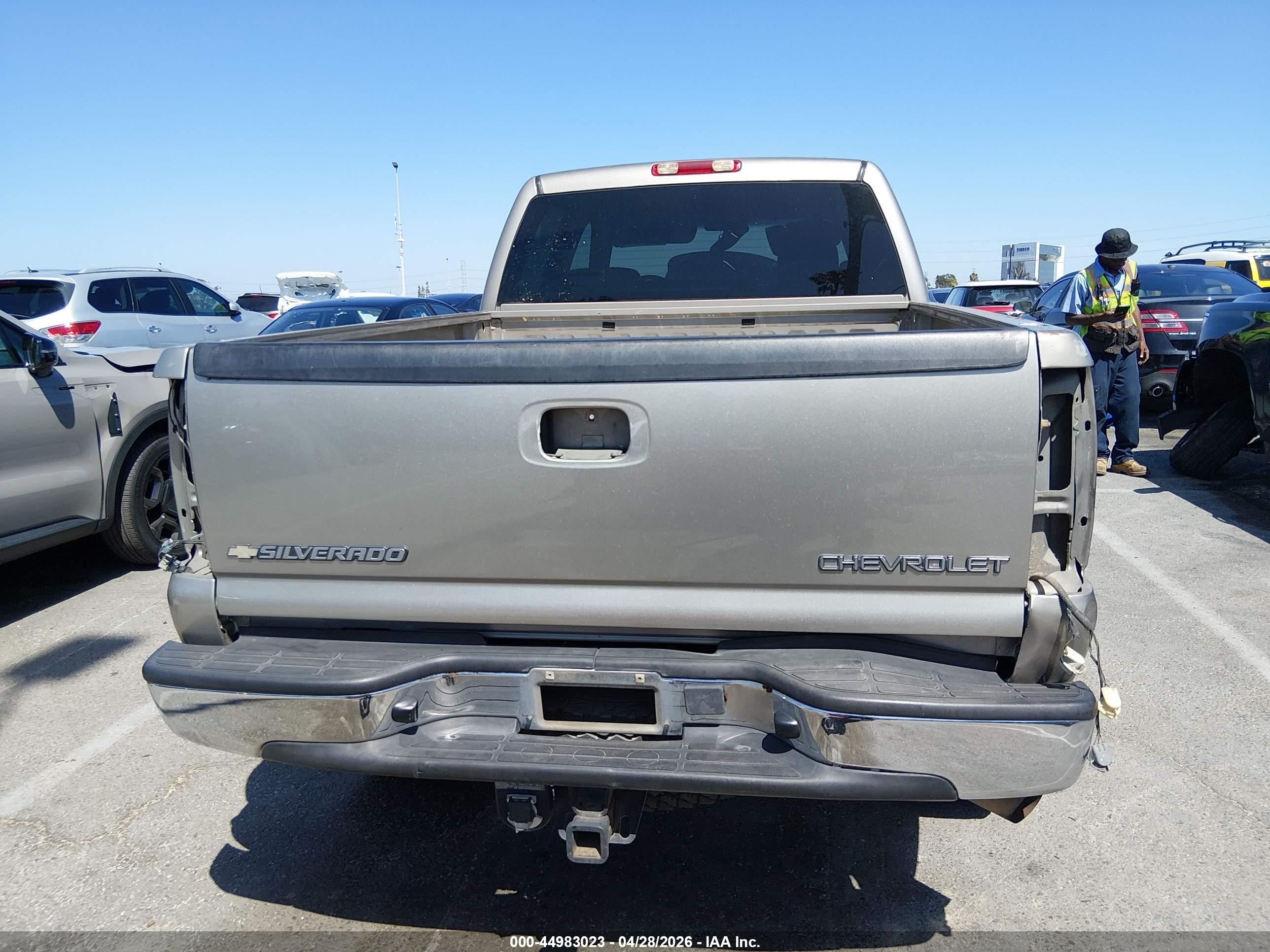 2002 Chevrolet Silverado 2500hd Ls Champagne vin: 1GCHC23UX2F238006