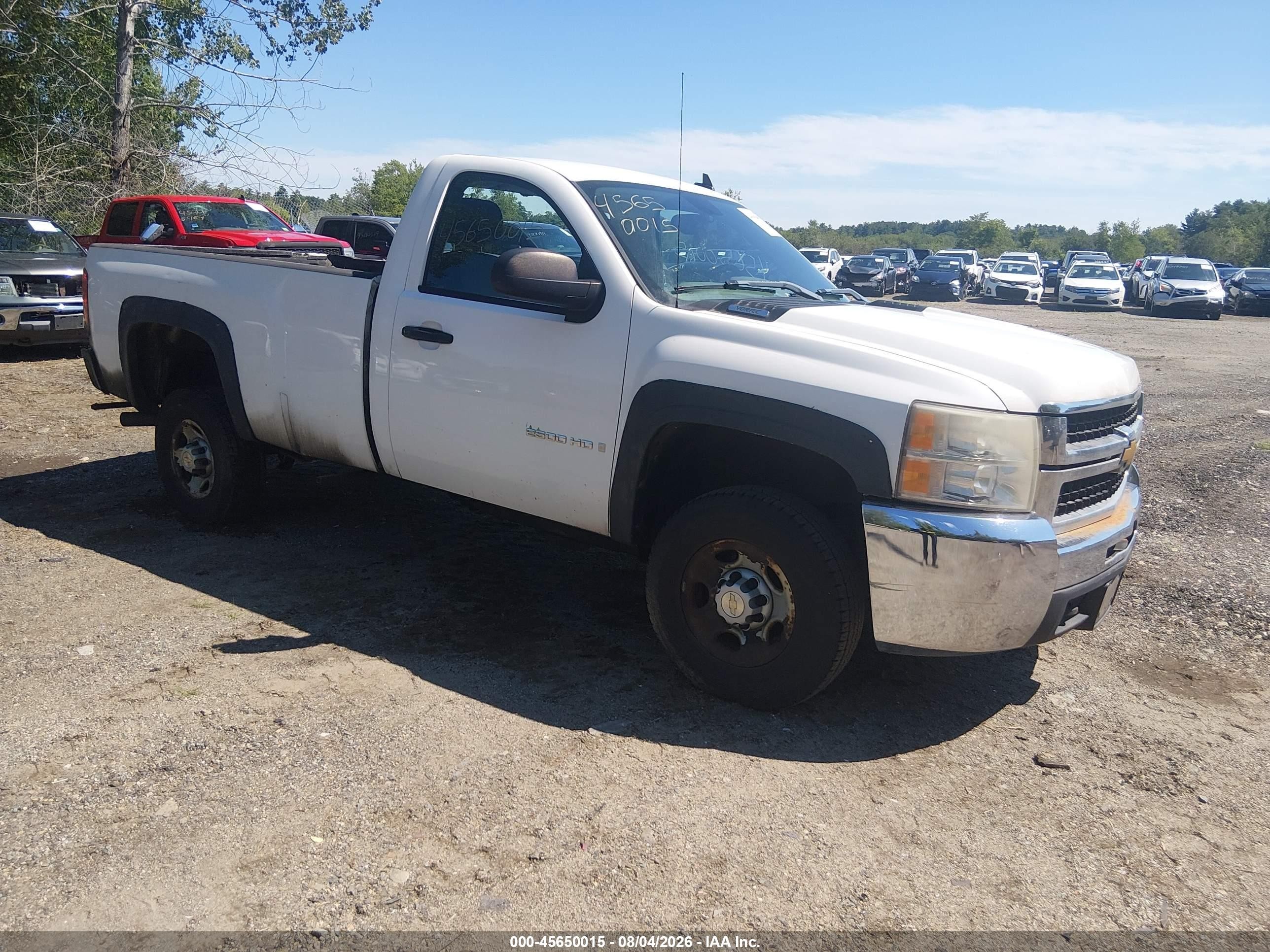 2007 Chevrolet Silverado 2500hd Work Truck White vin: 1GCHC24K17E575724