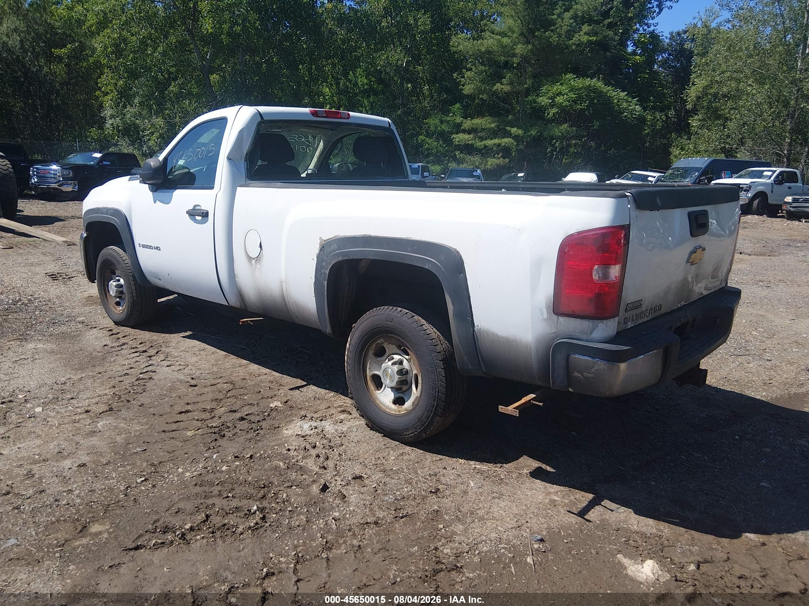 2007 Chevrolet Silverado 2500hd Work Truck White vin: 1GCHC24K17E575724