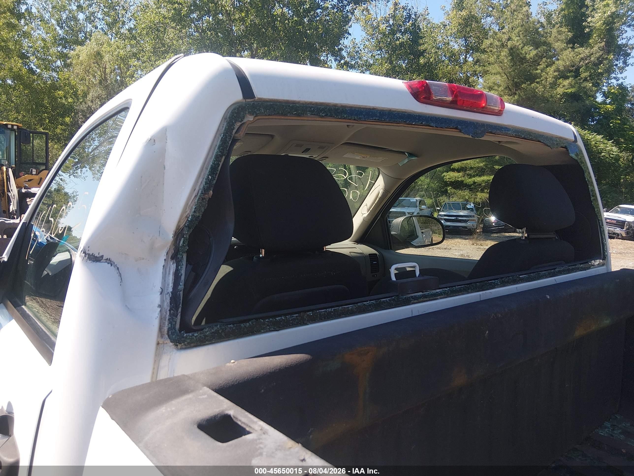 2007 Chevrolet Silverado 2500hd Work Truck White vin: 1GCHC24K17E575724