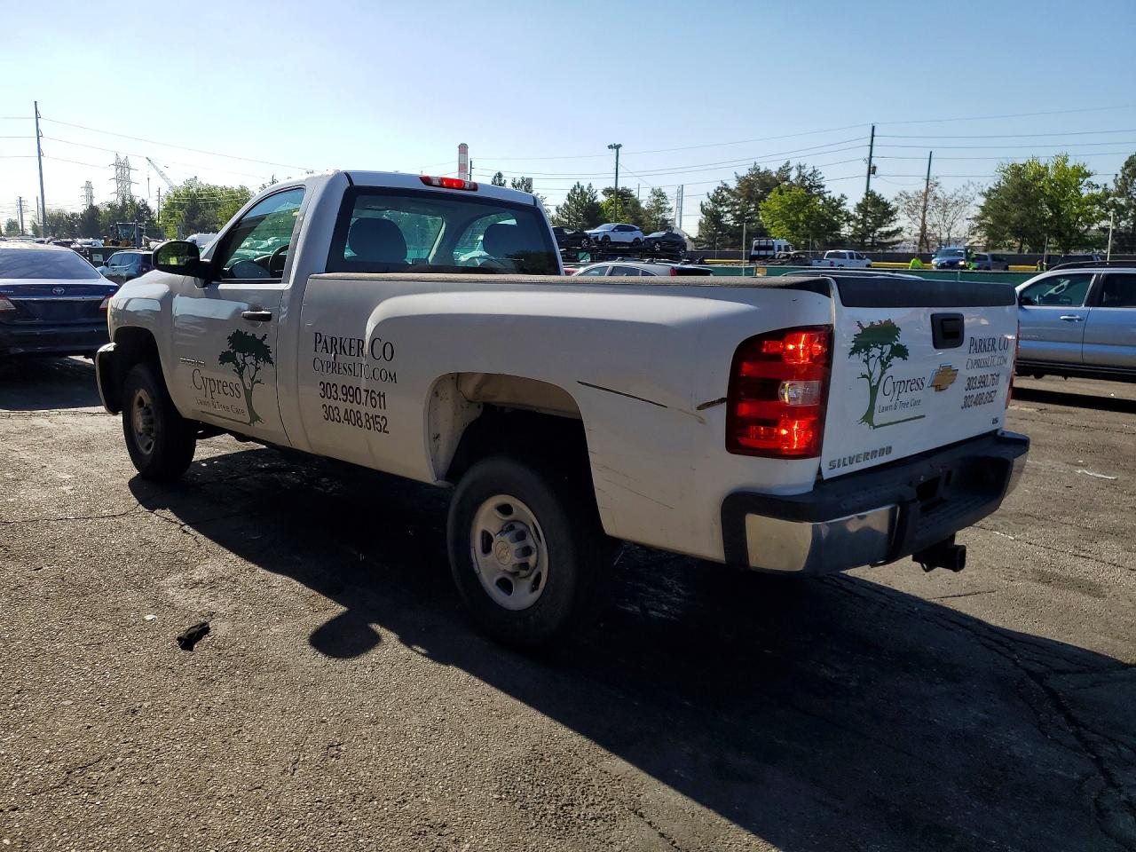 2008 Chevrolet Silverado C2500 Heavy Duty White vin: 1GCHC24K18E211496