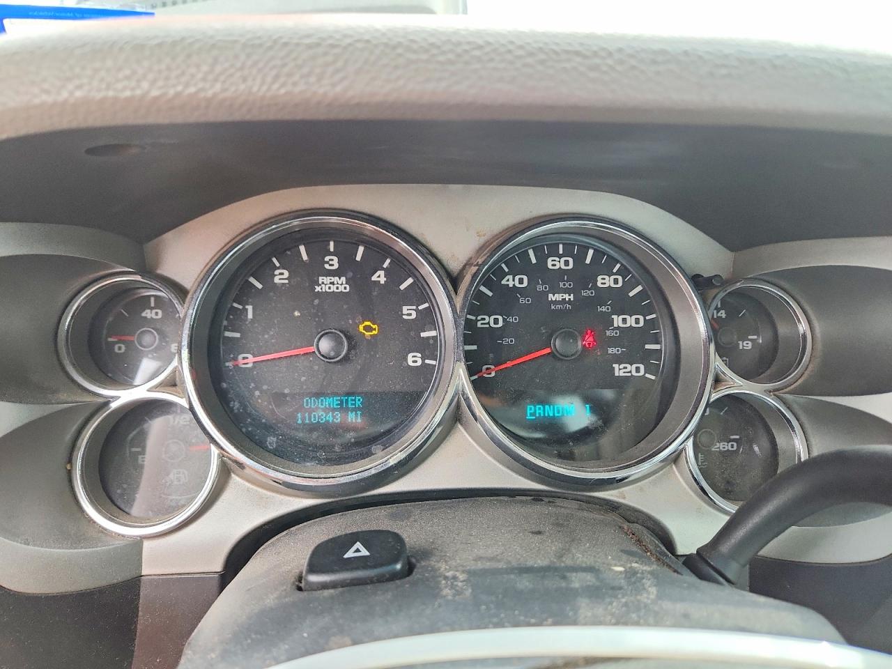 2007 Chevrolet Silverado C2500 Heavy Duty White vin: 1GCHC24K37E514102
