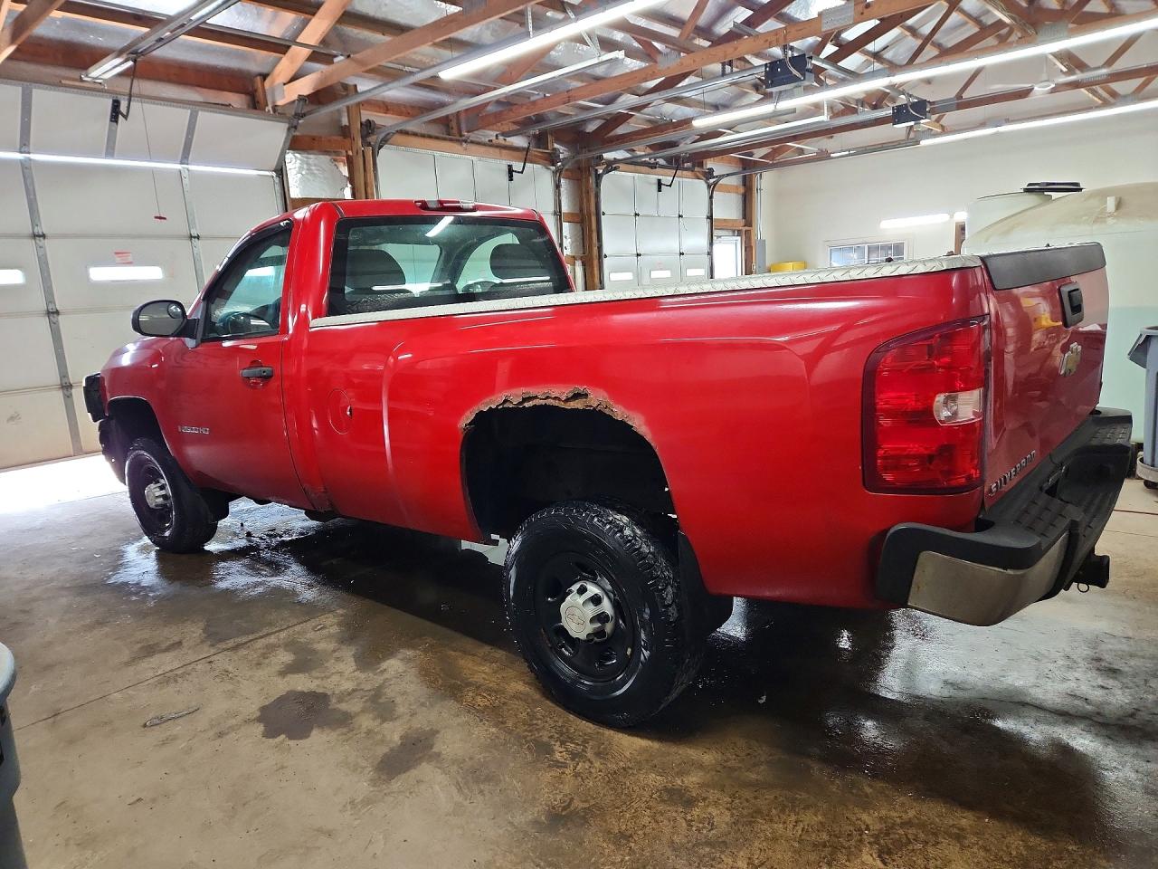 2007 Chevrolet Silverado C2500 Heavy Duty Red vin: 1GCHC24K37E577104