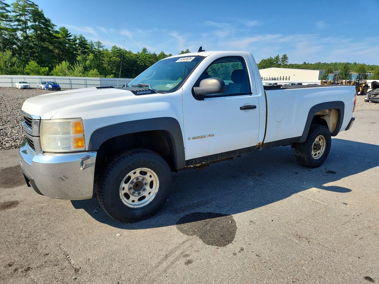 2008 Chevrolet Silverado C2500 Heavy Duty White vin: 1GCHC24K58E191625