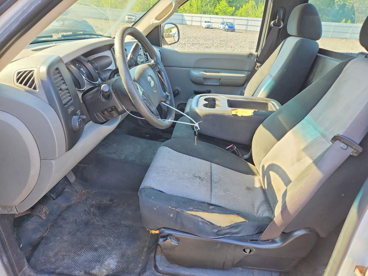 2008 Chevrolet Silverado C2500 Heavy Duty Белый vin: 1GCHC24K58E191625
