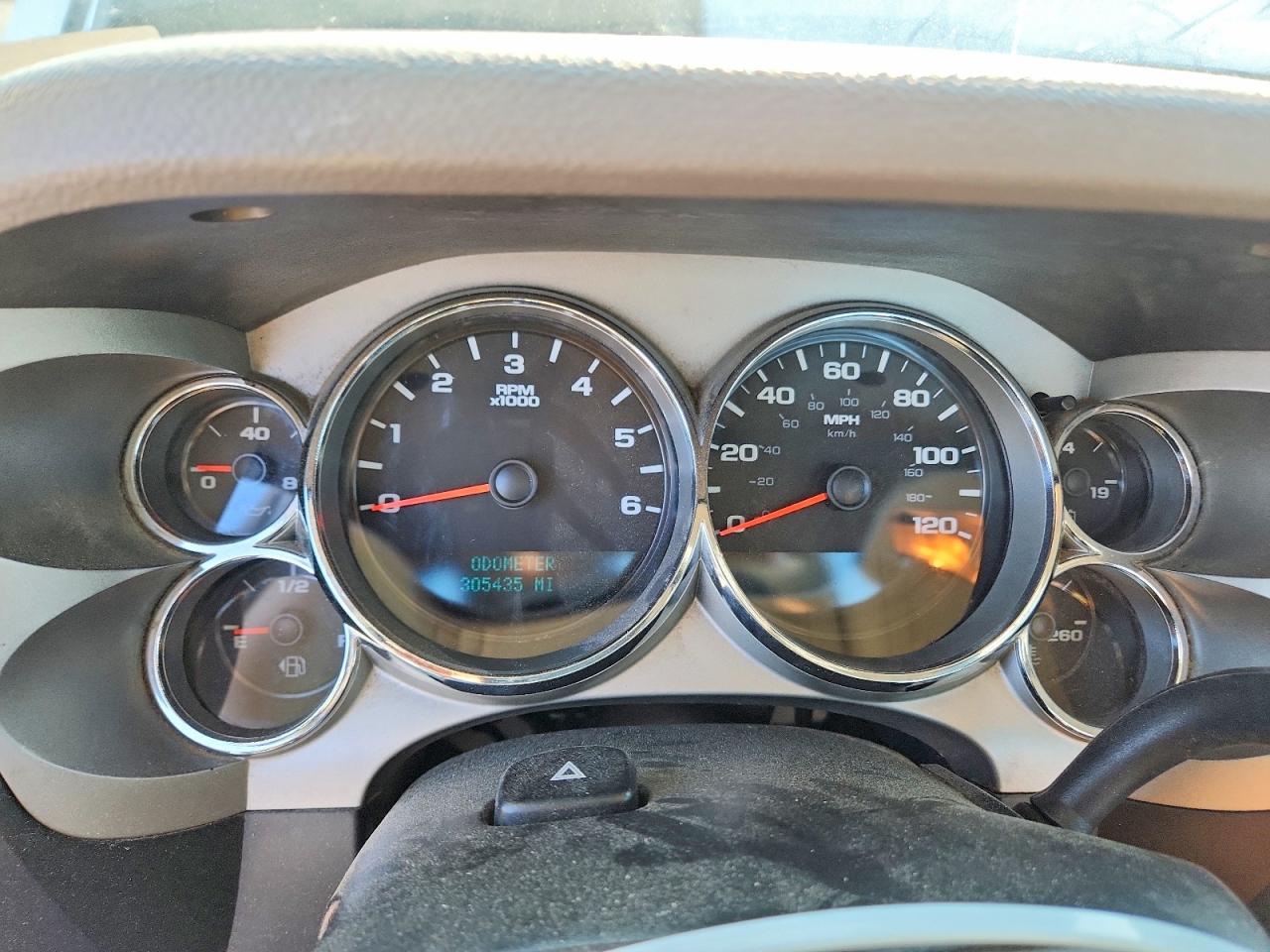 2008 Chevrolet Silverado C2500 Heavy Duty Белый vin: 1GCHC24K58E191625