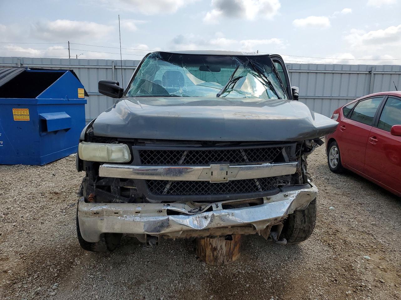 2001 Chevrolet Silverado C2500 Heavy Duty Серый vin: 1GCHC24U01E248675