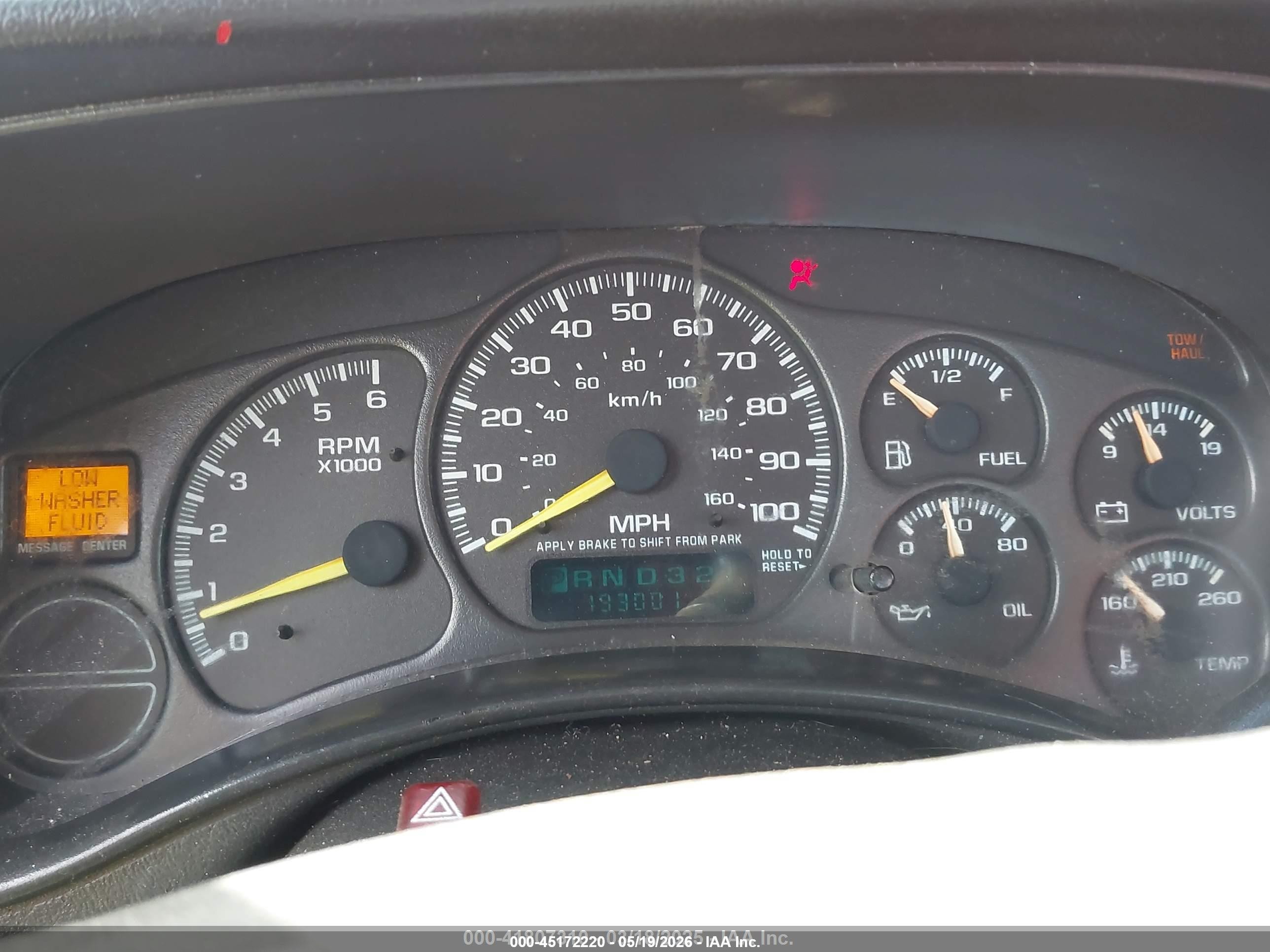 2001 Chevrolet Silverado 2500hd   Красный vin: 1GCHC24U21E212731