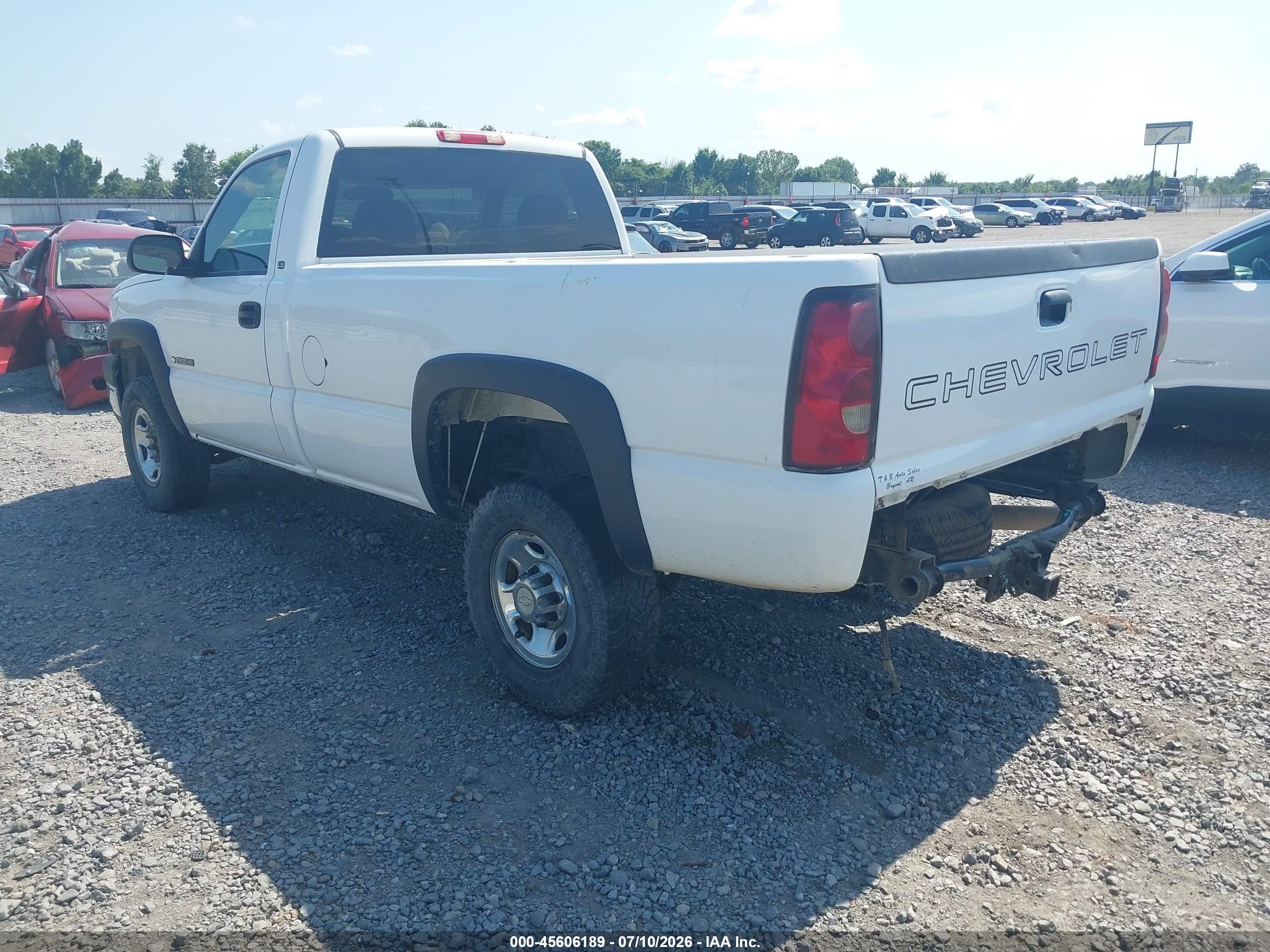 2007 Chevrolet Silverado 2500hd Classic Ls Белый vin: 1GCHC24U57E199546
