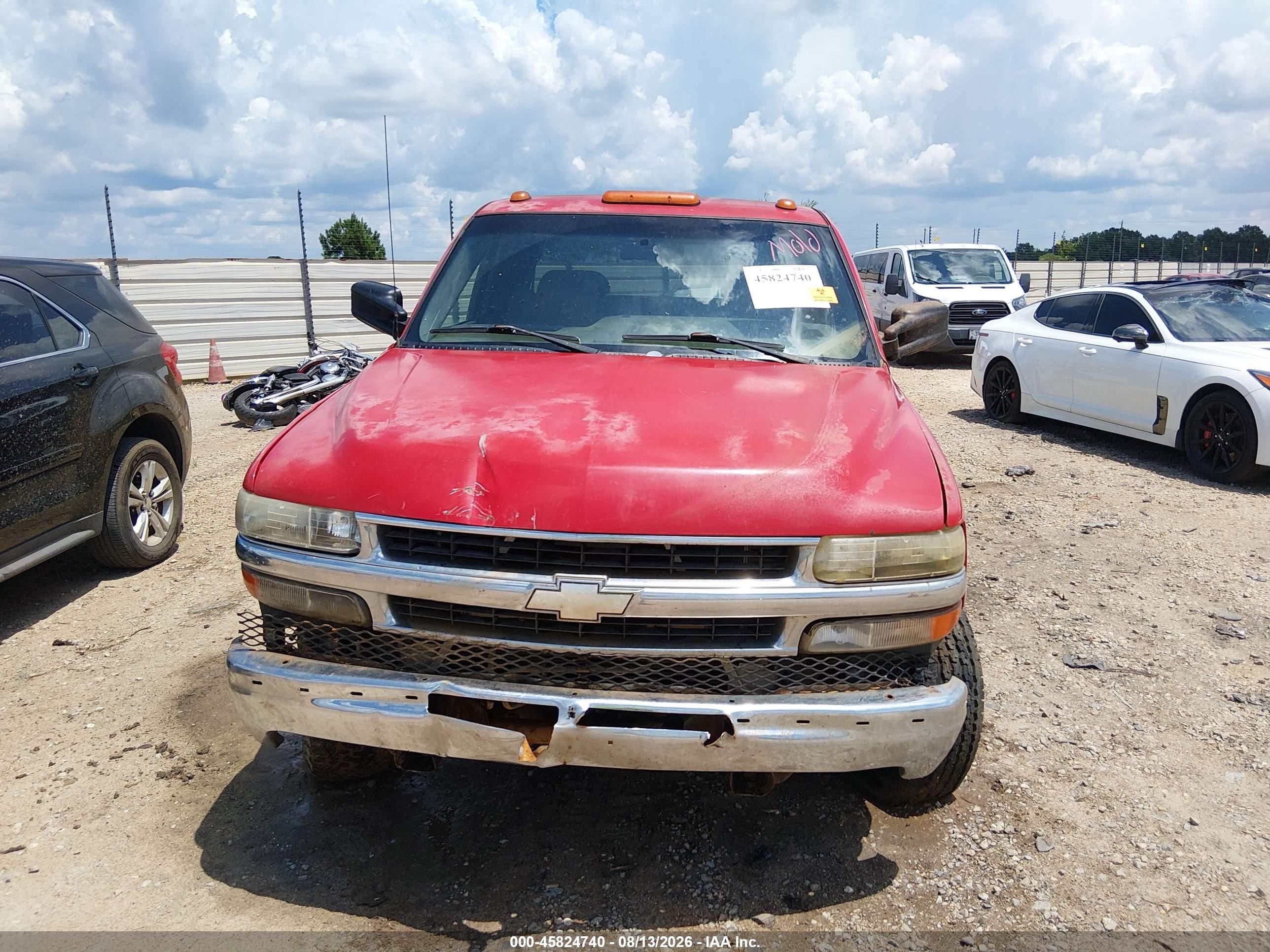 2002 Chevrolet Silverado 2500hd   Red vin: 1GCHC29122E169525