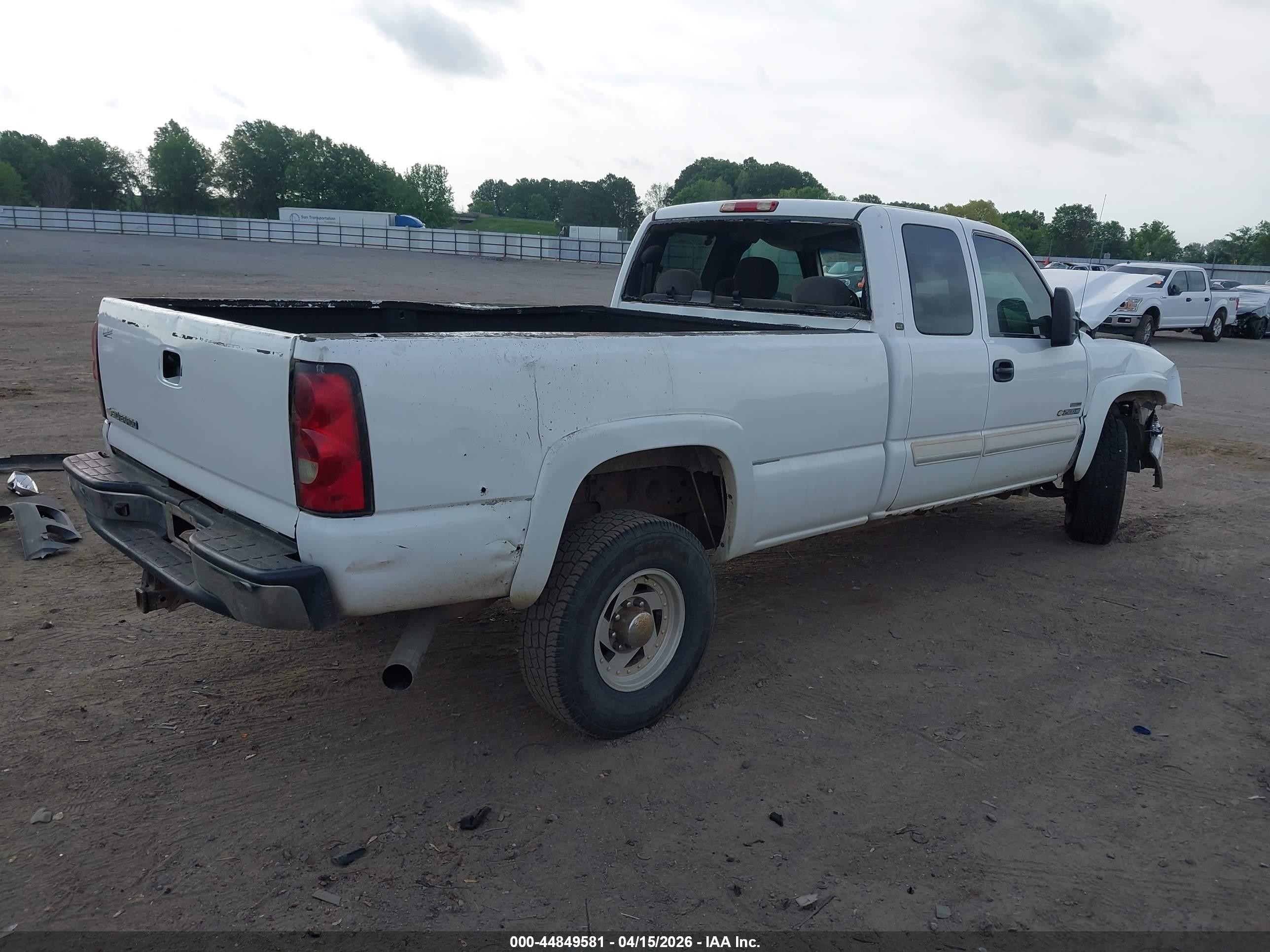 2006 Chevrolet Silverado 2500hd Lt1 White vin: 1GCHC29D16E247633