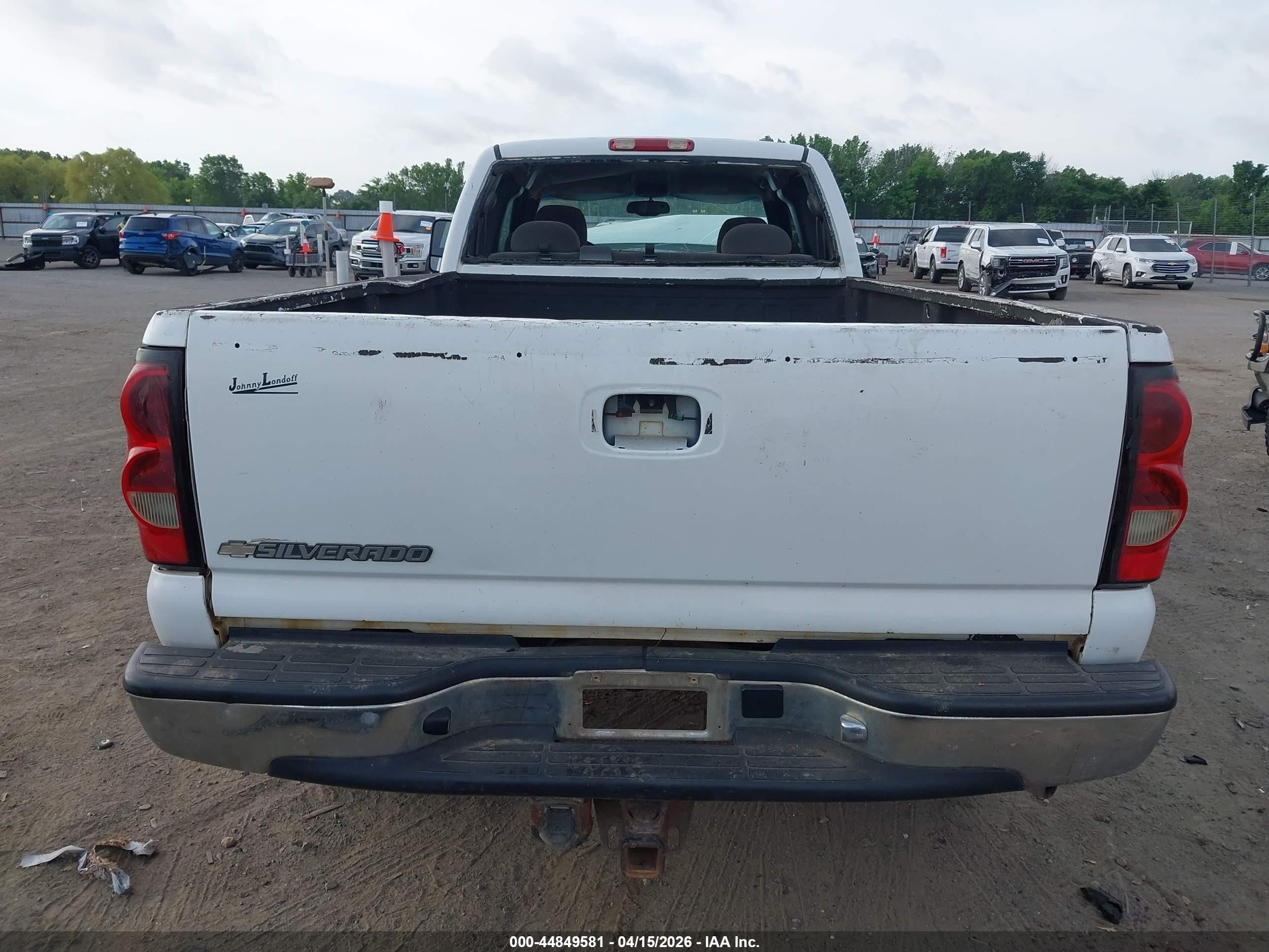 2006 Chevrolet Silverado 2500hd Lt1 White vin: 1GCHC29D16E247633
