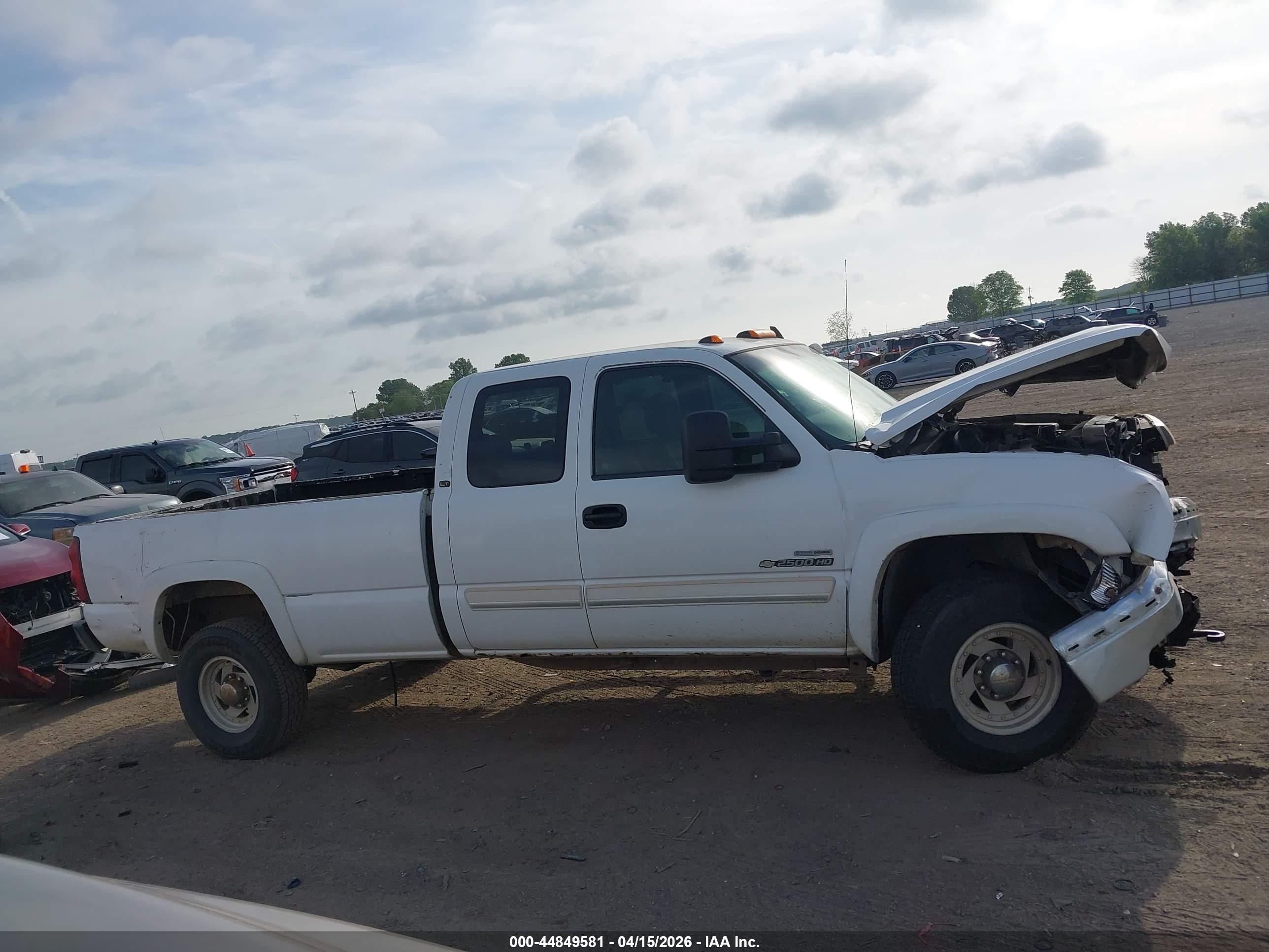 2006 Chevrolet Silverado 2500hd Lt1 White vin: 1GCHC29D16E247633