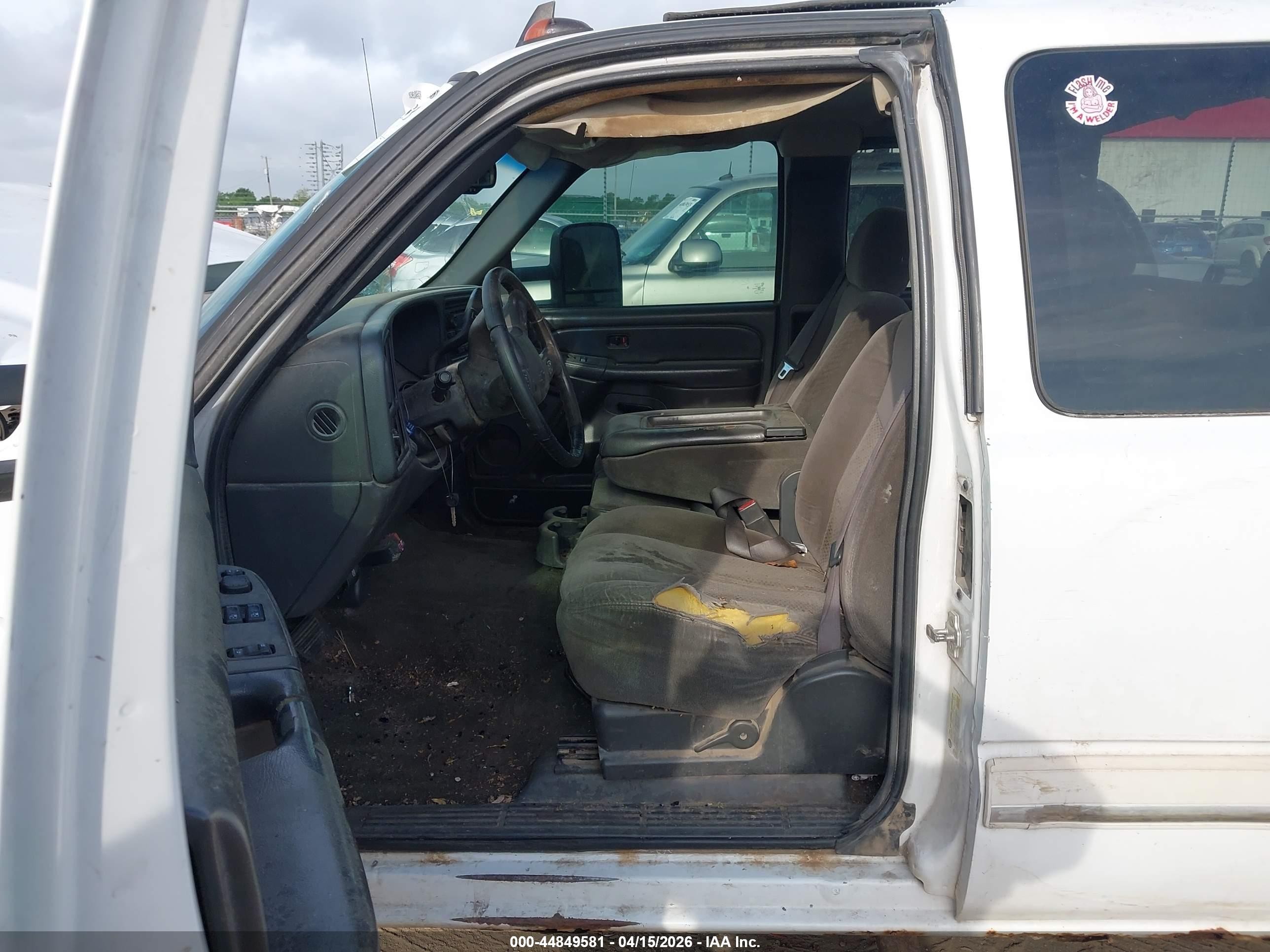 2006 Chevrolet Silverado 2500hd Lt1 White vin: 1GCHC29D16E247633