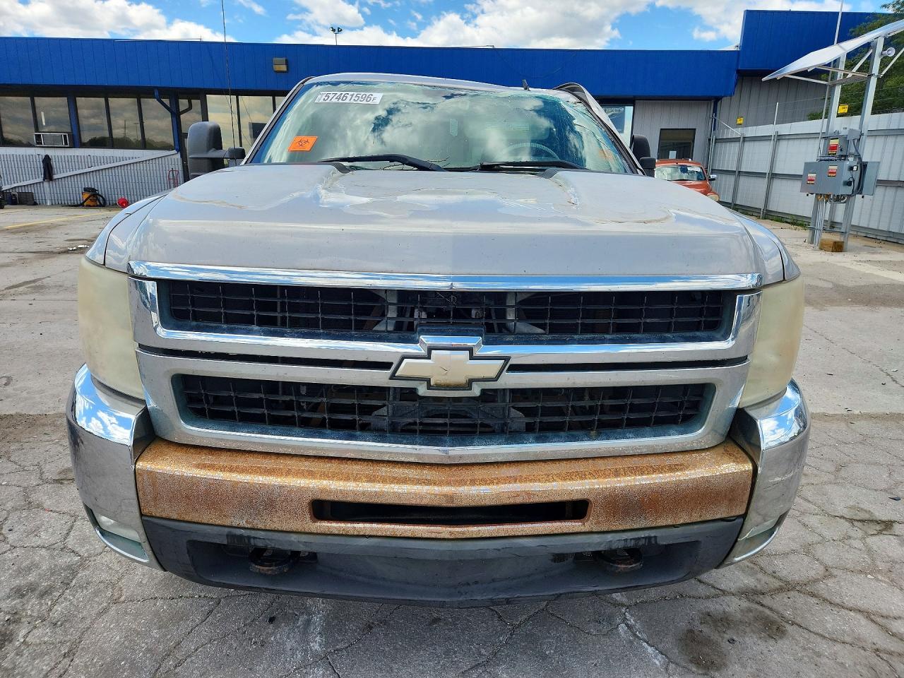 2007 Chevrolet Silverado C2500 Heavy Duty Beige vin: 1GCHC29K37E585602