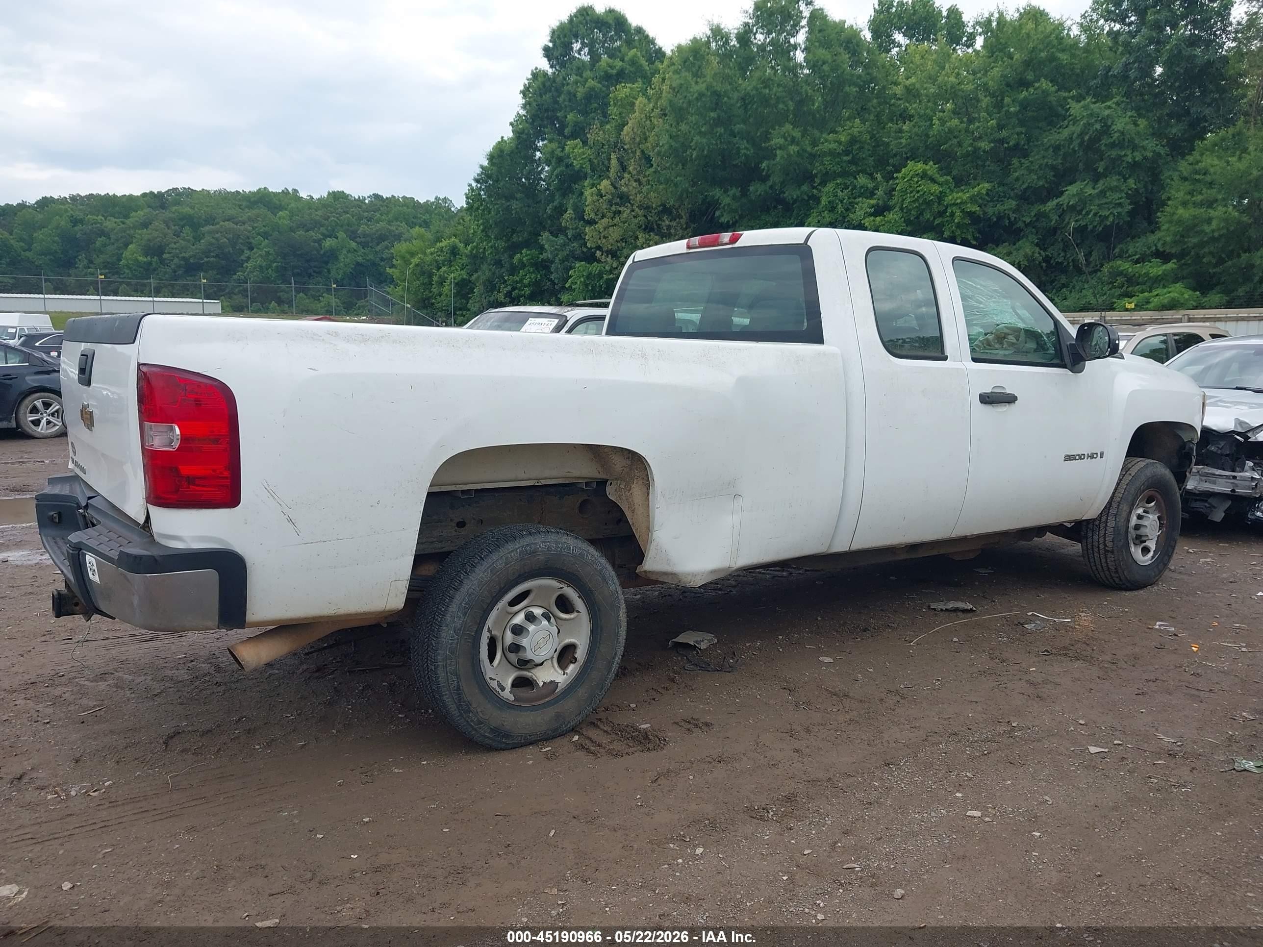 2008 Chevrolet Silverado 2500hd Work Truck White vin: 1GCHC29K58E108445