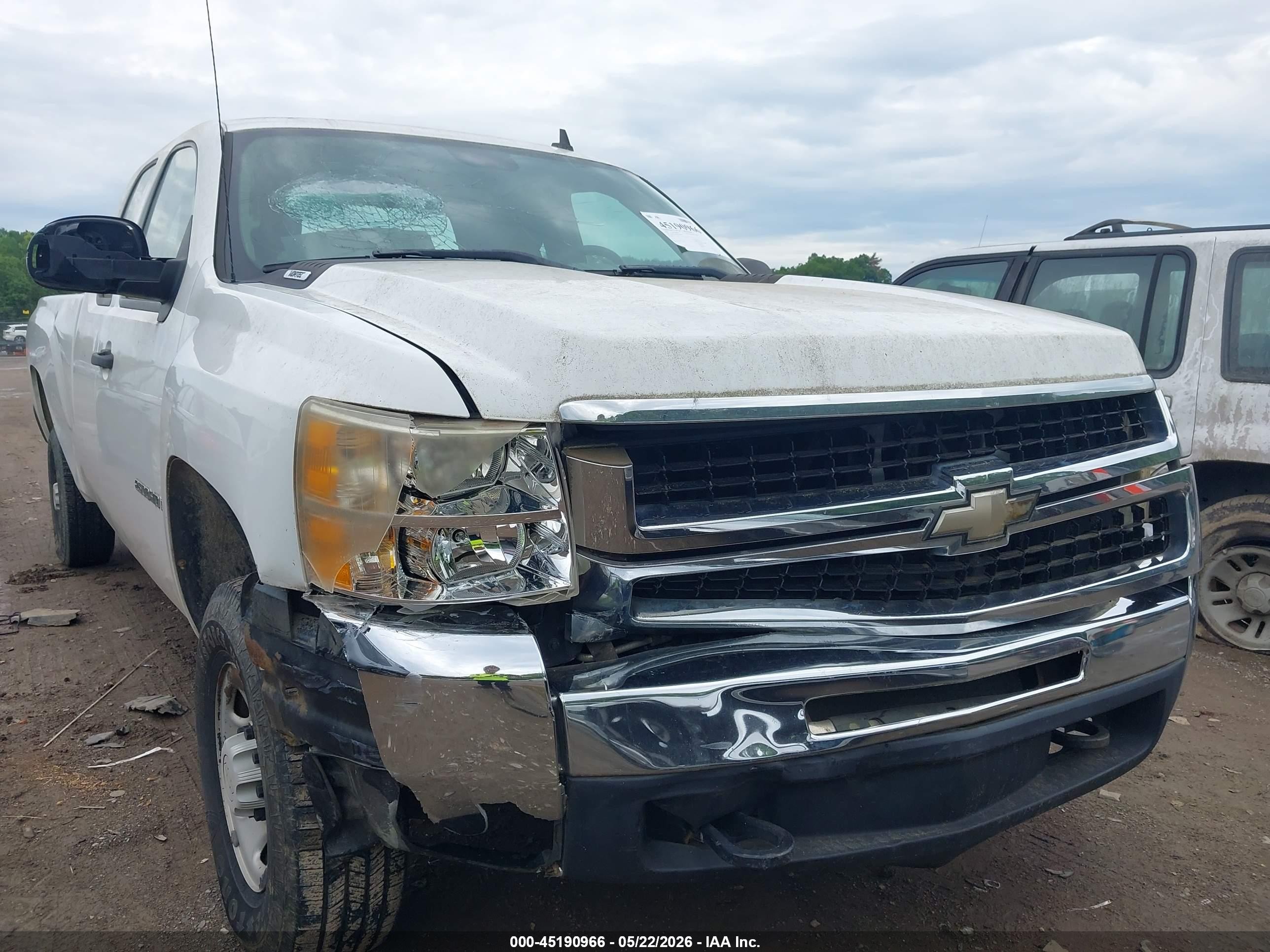 2008 Chevrolet Silverado 2500hd Work Truck White vin: 1GCHC29K58E108445
