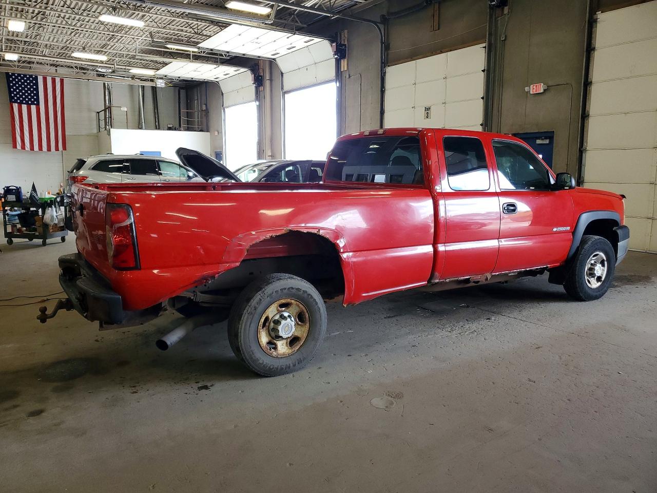 2004 Chevrolet Silverado C2500 Heavy Duty Red vin: 1GCHC29U04E350359