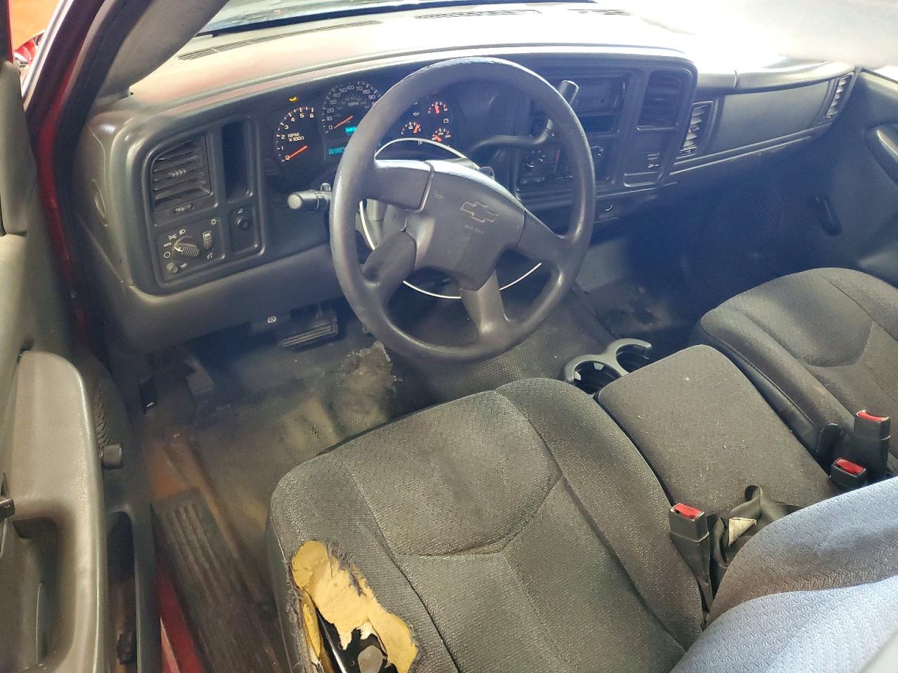 2004 Chevrolet Silverado C2500 Heavy Duty Red vin: 1GCHC29U04E350359