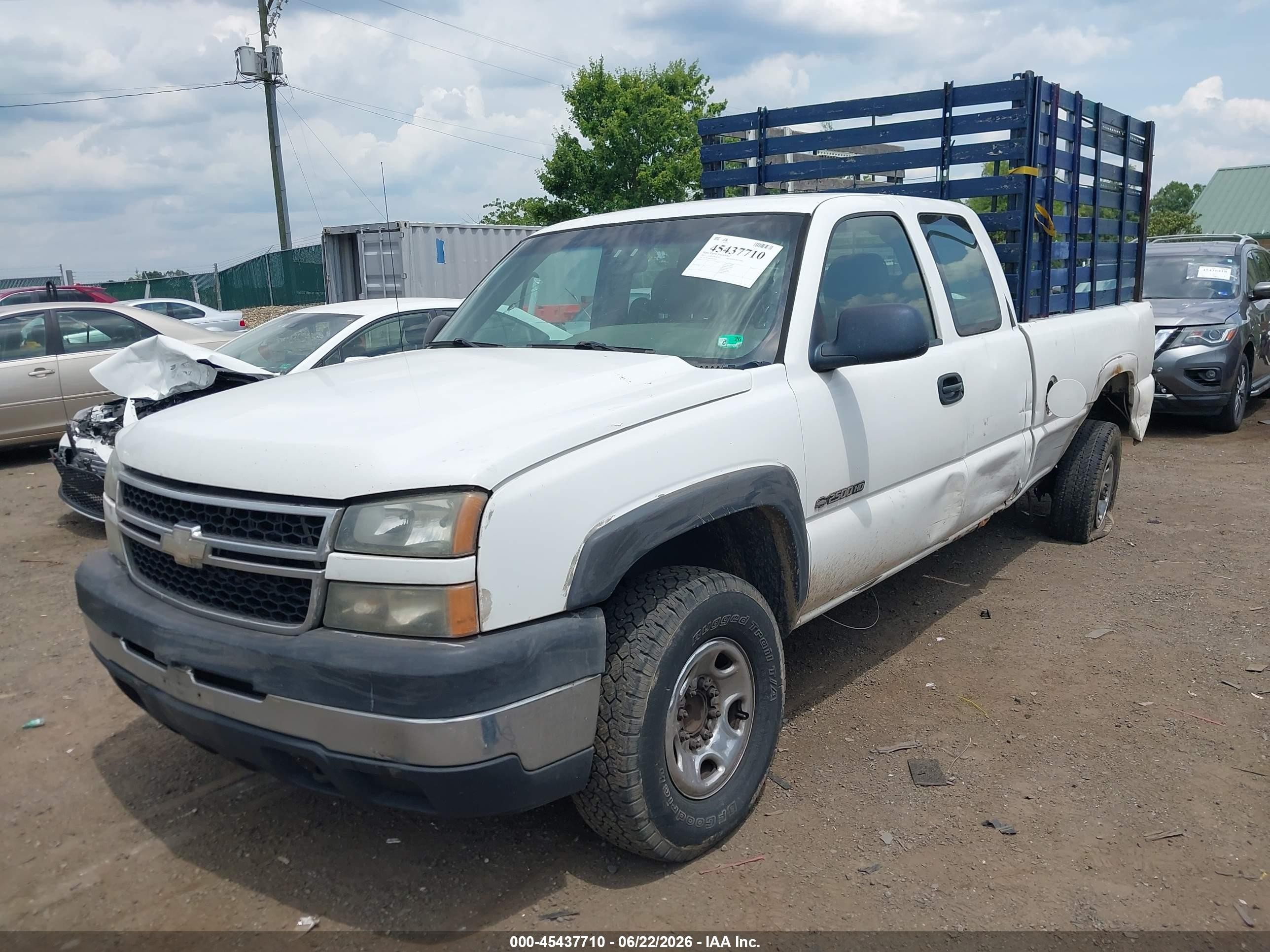 2007 Chevrolet Silverado 2500hd Classic Work Truck Белый vin: 1GCHC29U07E118526