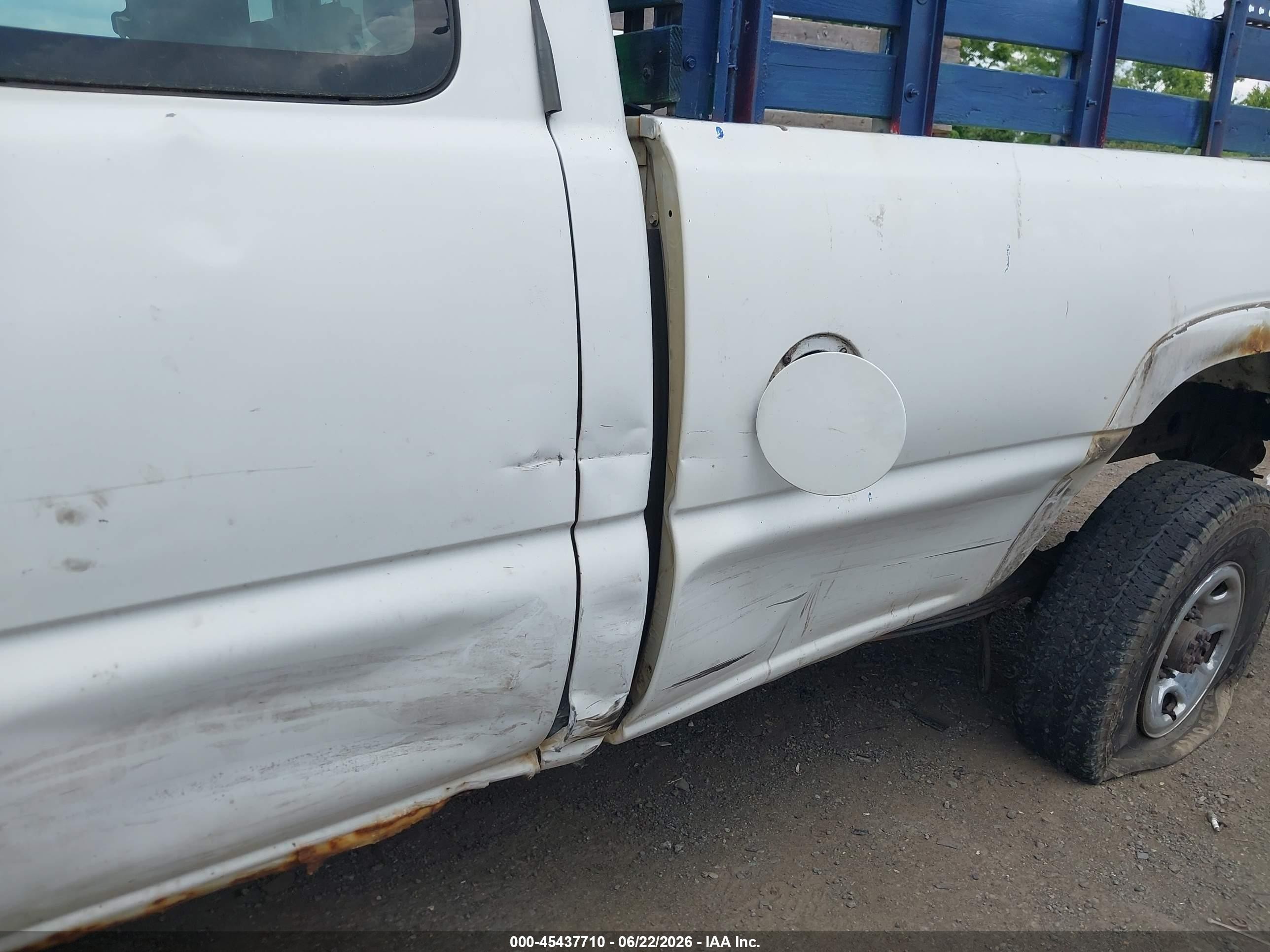 2007 Chevrolet Silverado 2500hd Classic Work Truck Белый vin: 1GCHC29U07E118526