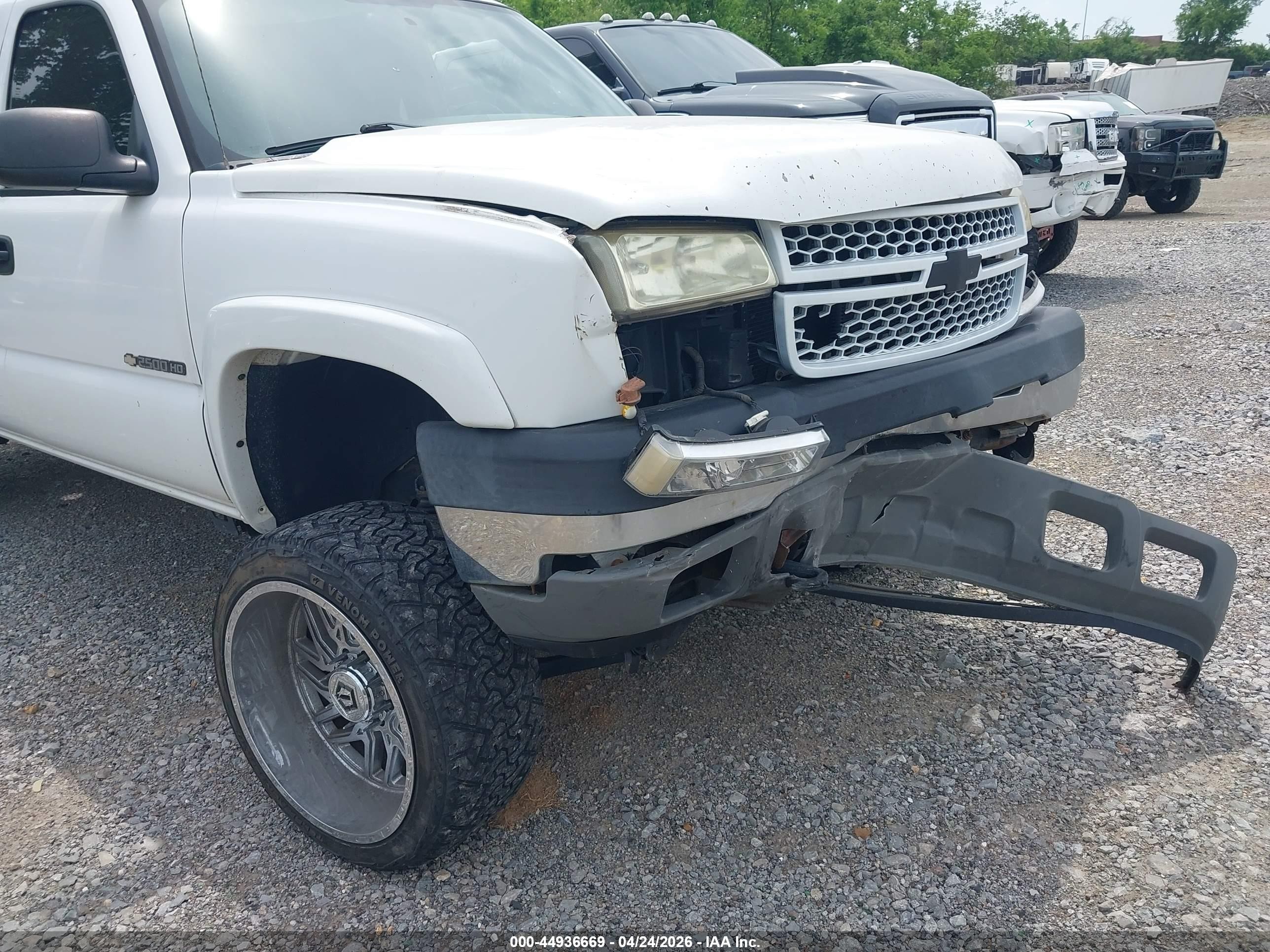 2006 Chevrolet Silverado 2500hd Lt2 White vin: 1GCHC29U36E212818