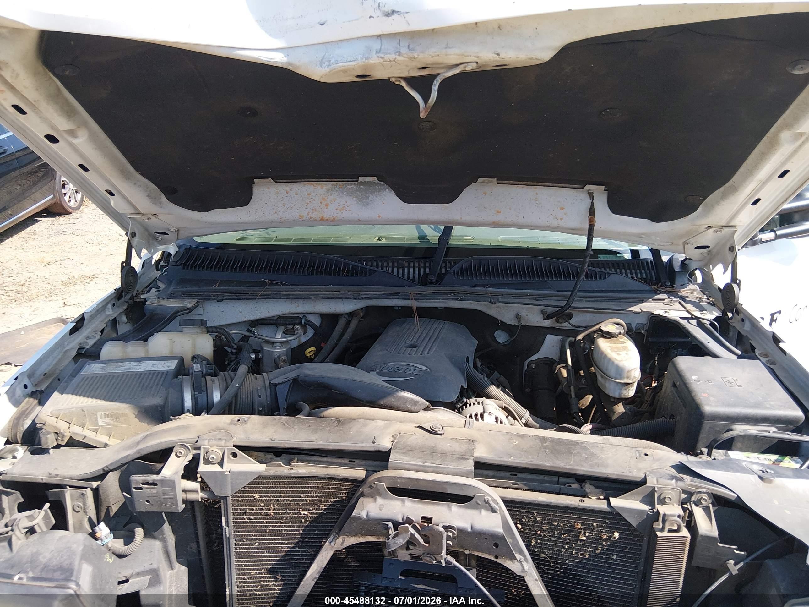 2005 Chevrolet Silverado 2500hd Work Truck White vin: 1GCHC29U45E110796