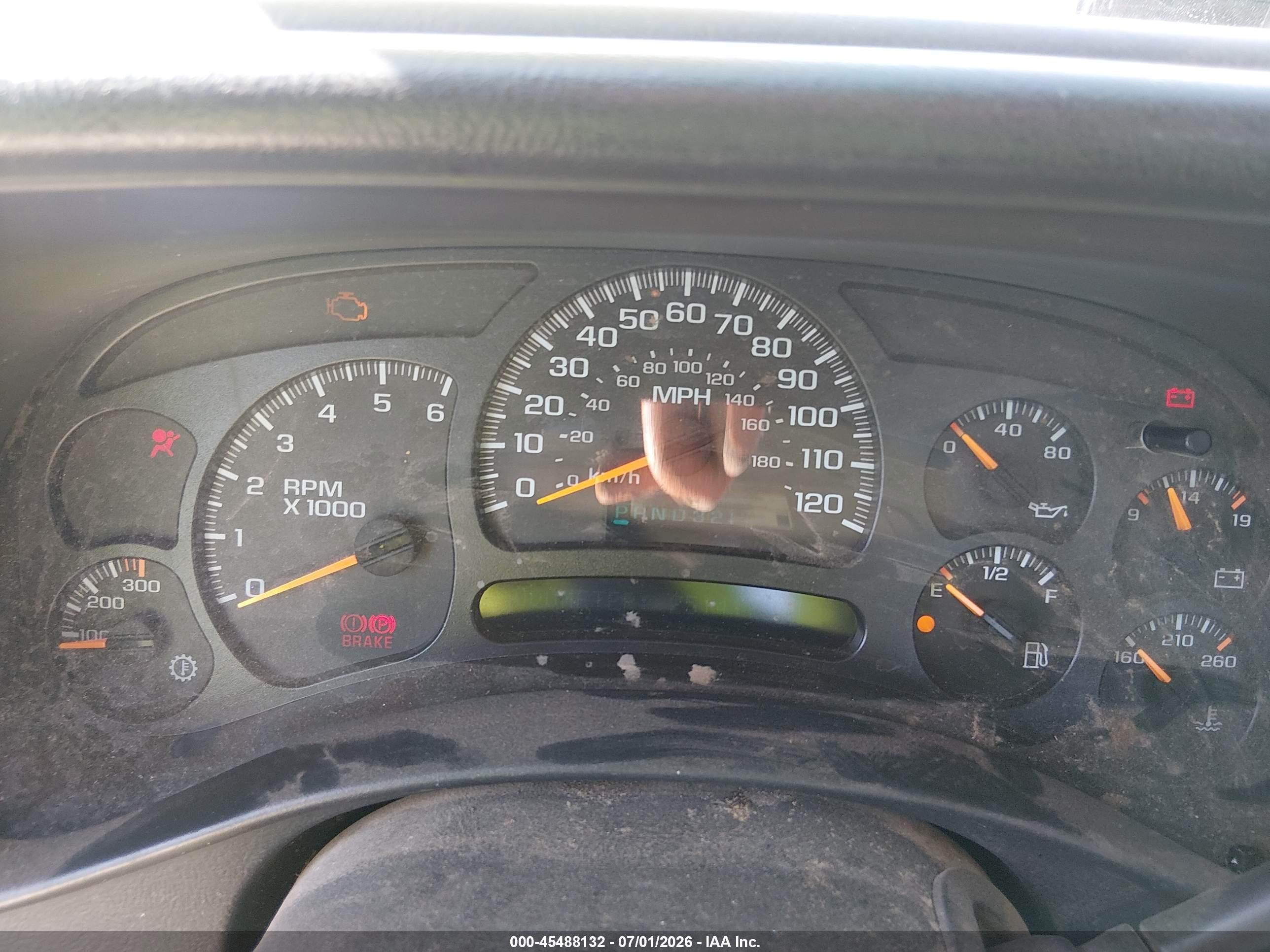 2005 Chevrolet Silverado 2500hd Work Truck White vin: 1GCHC29U45E110796