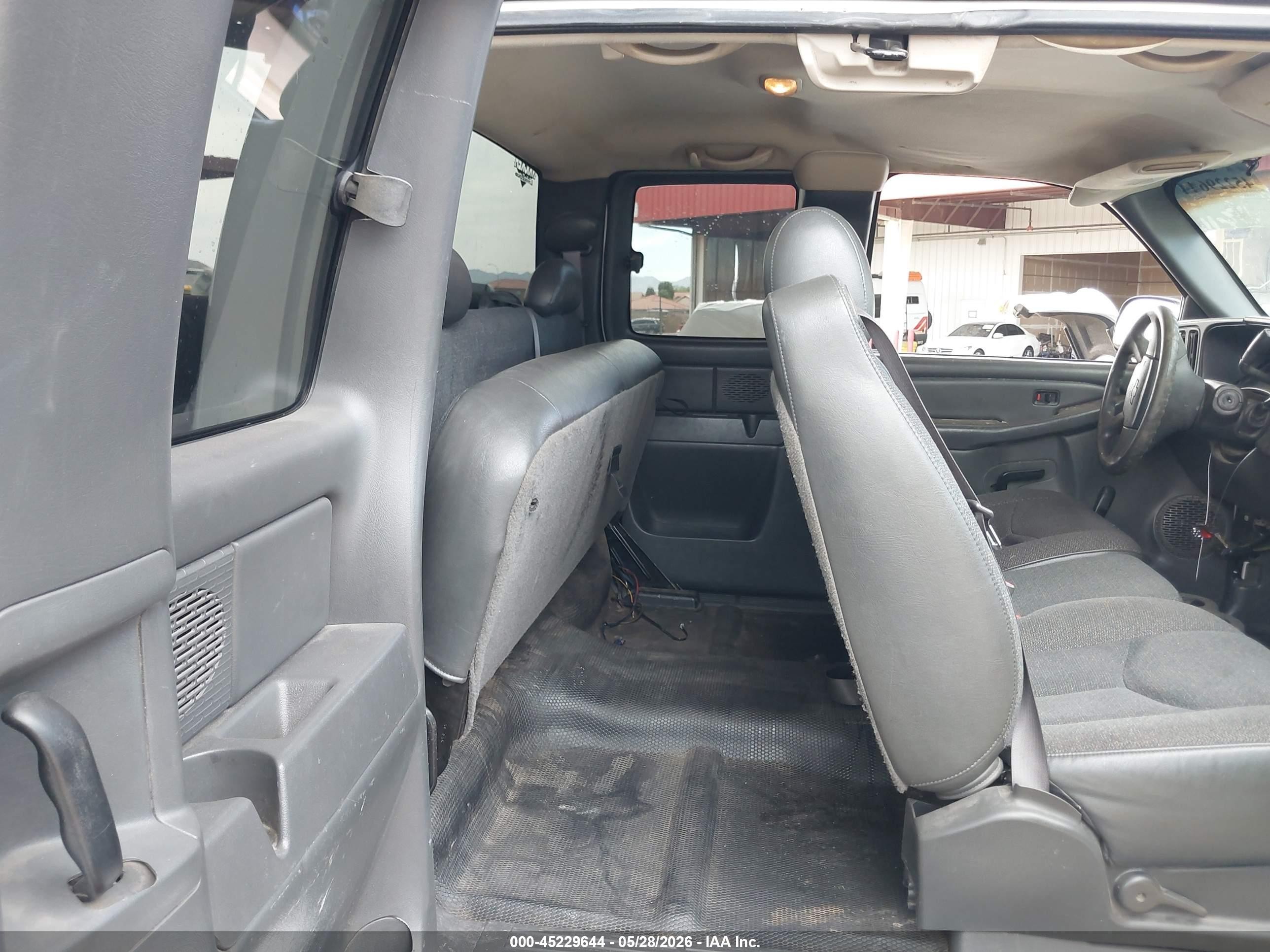 2007 Chevrolet Silverado 2500hd Classic Work Truck White vin: 1GCHC29U47E155840