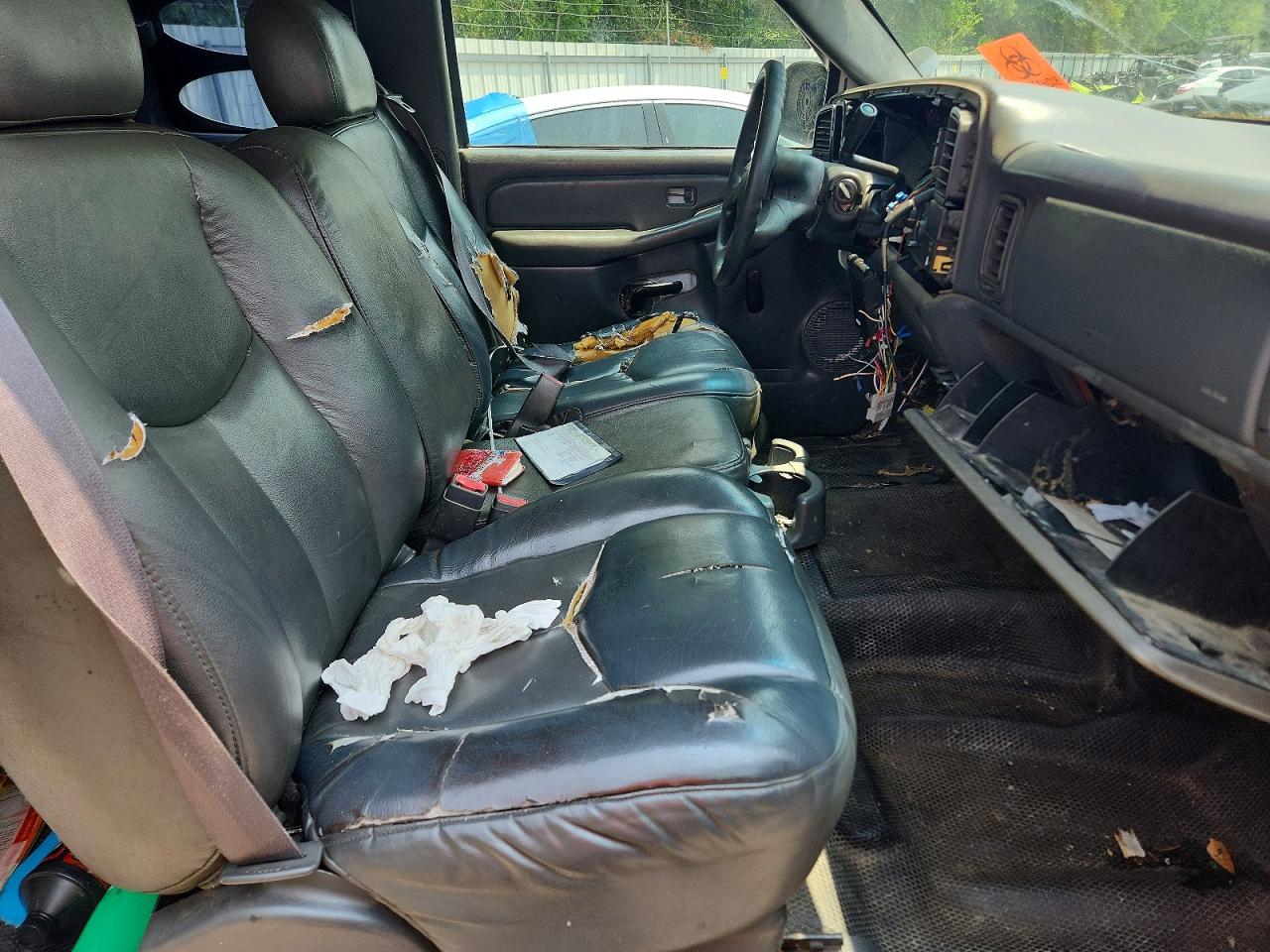 2003 Chevrolet Silverado C2500 Heavy Duty Белый vin: 1GCHC29U53E148633