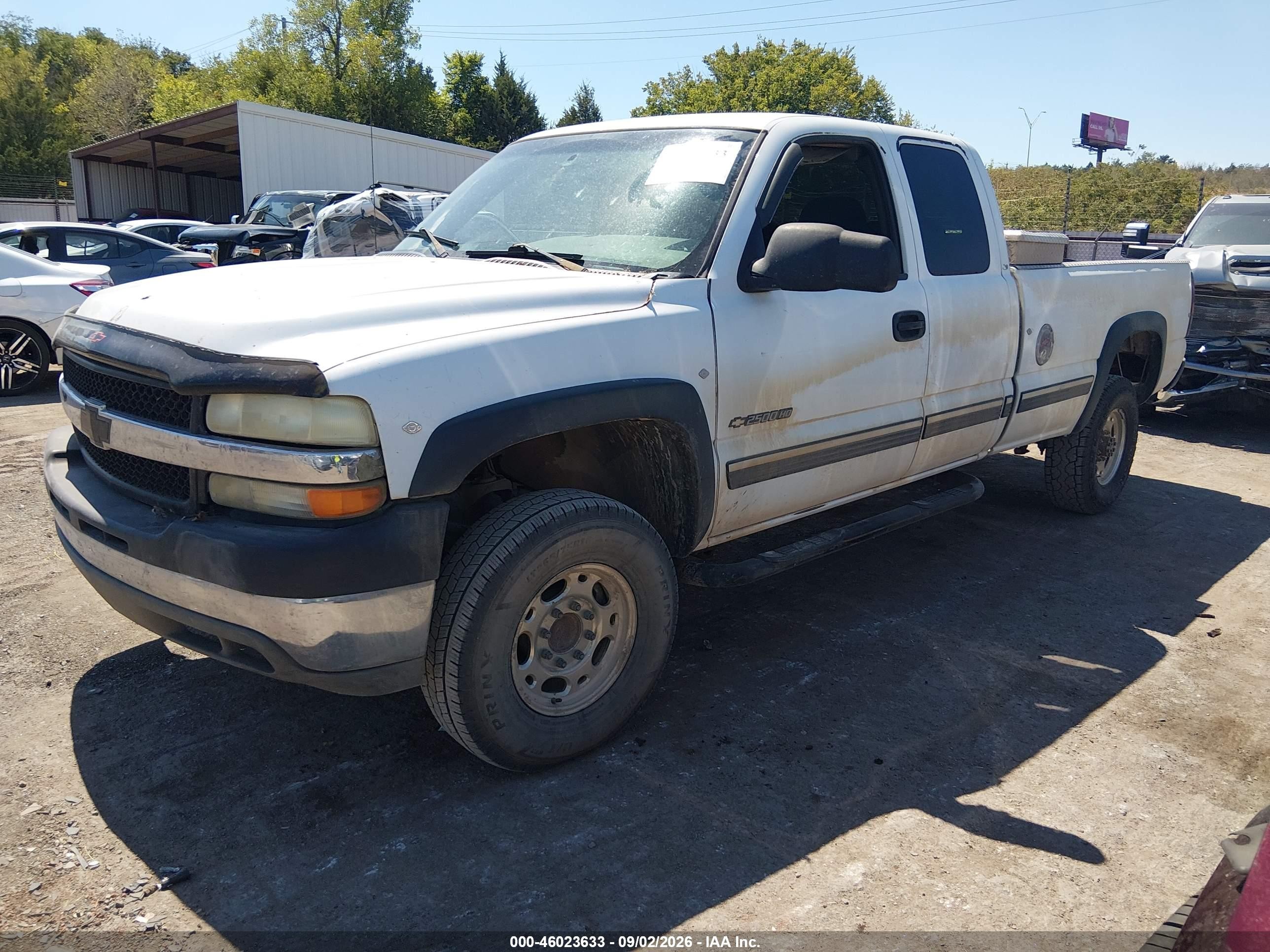 2002 Chevrolet Silverado 2500hd Ls White vin: 1GCHC29U72E300460