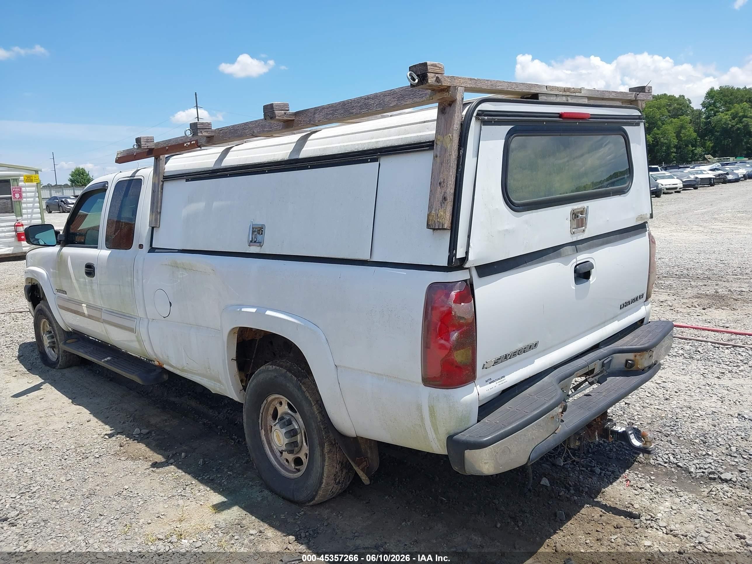 2003 Chevrolet Silverado 2500hd Ls Белый vin: 1GCHC29U93E343196