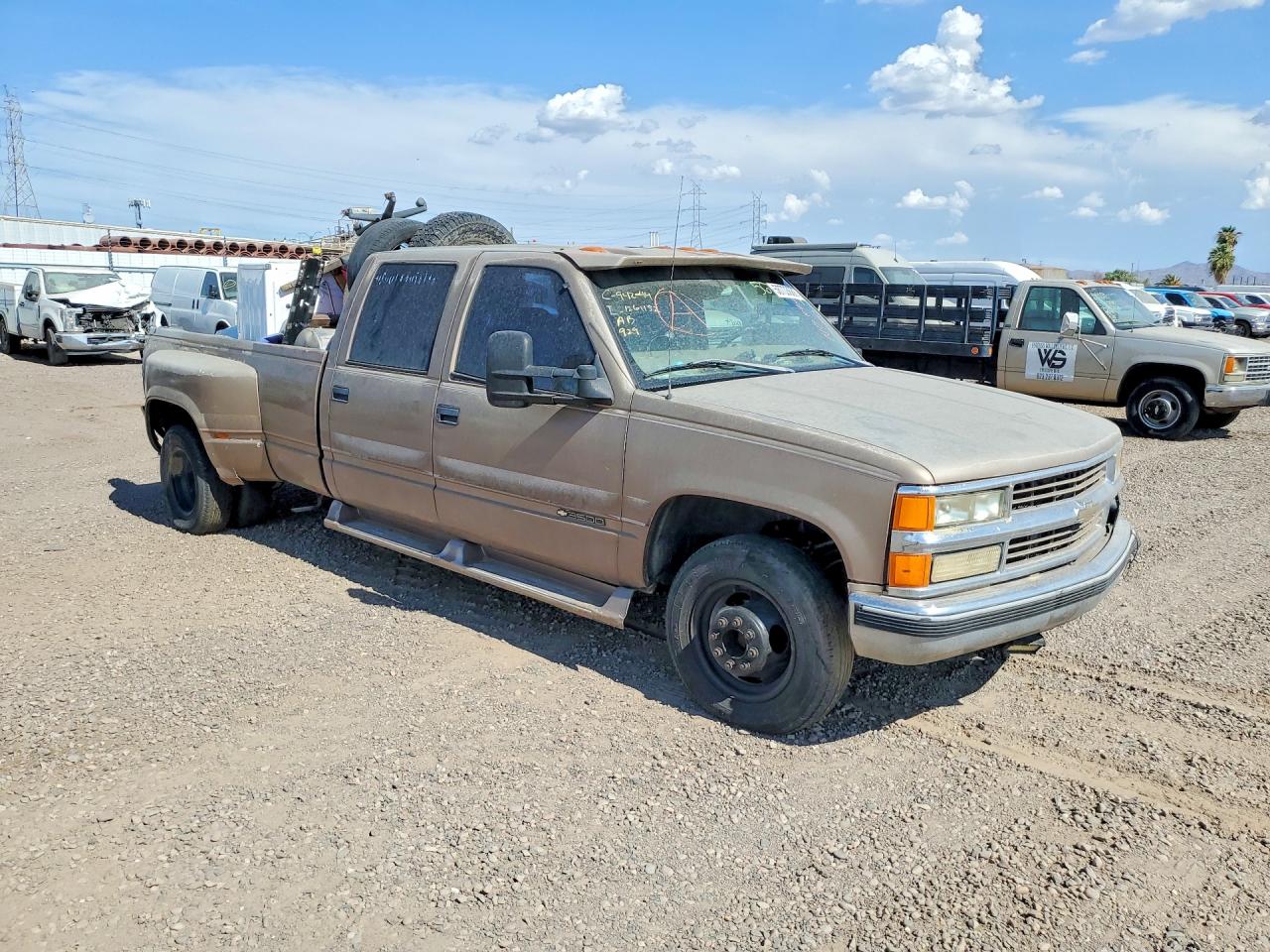 1997 Chevrolet Gmt-400 C3500 Коричневый vin: 1GCHC33J1VF009147