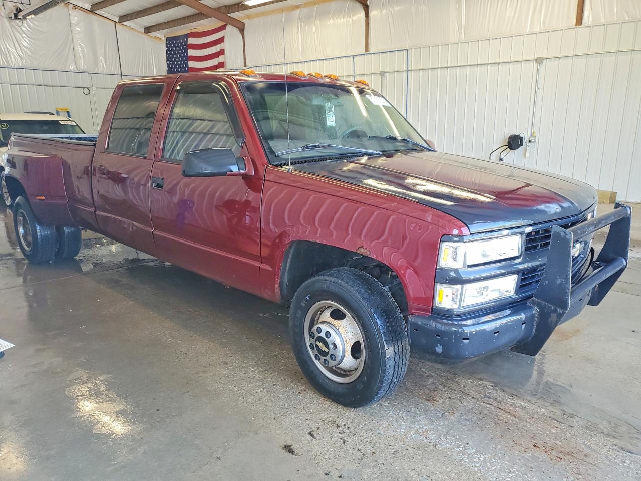 1999 Chevrolet Gmt-400 C3500 Maroon vin: 1GCHC33J6XF038033