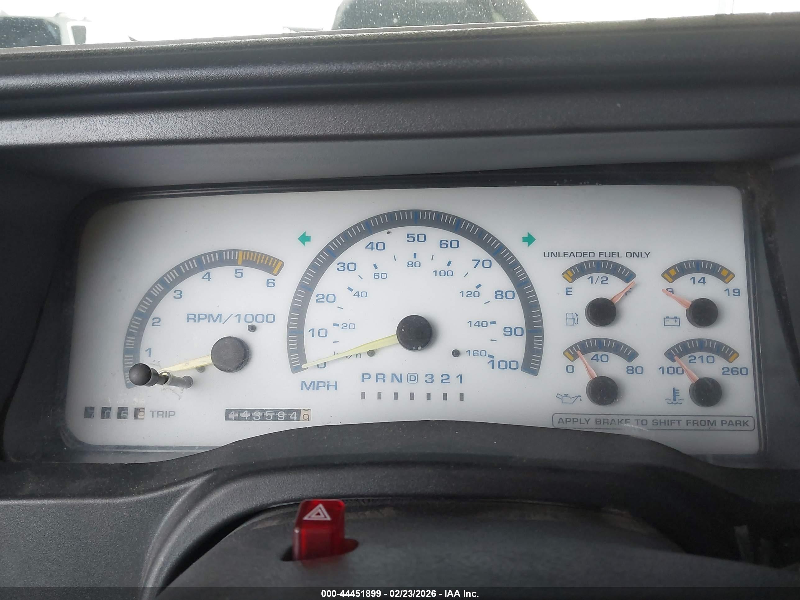 1998 Chevrolet C3500   White vin: 1GCHC33J9WF045279