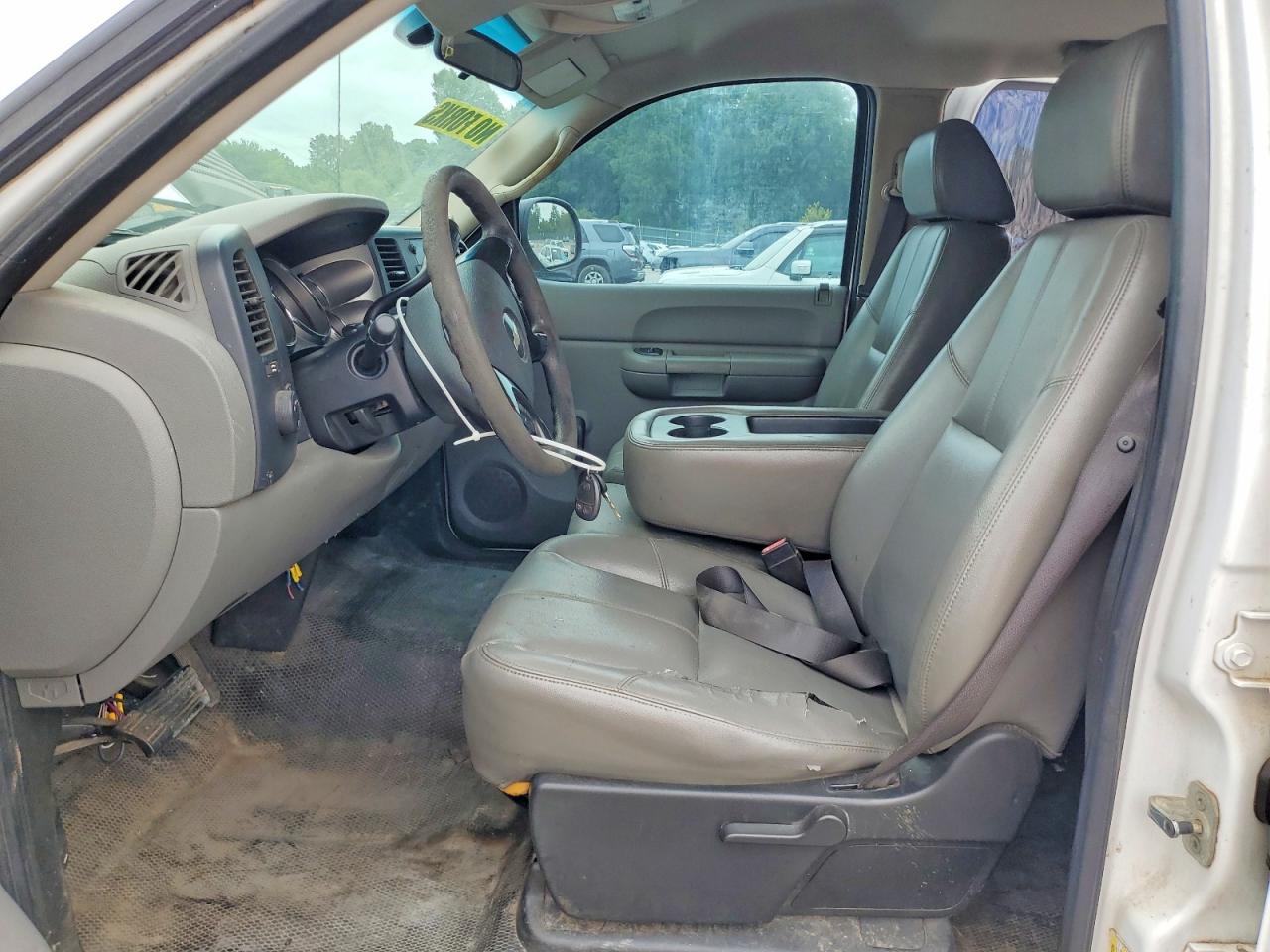 2008 Chevrolet Silverado C3500 White vin: 1GCHC33K68F228229