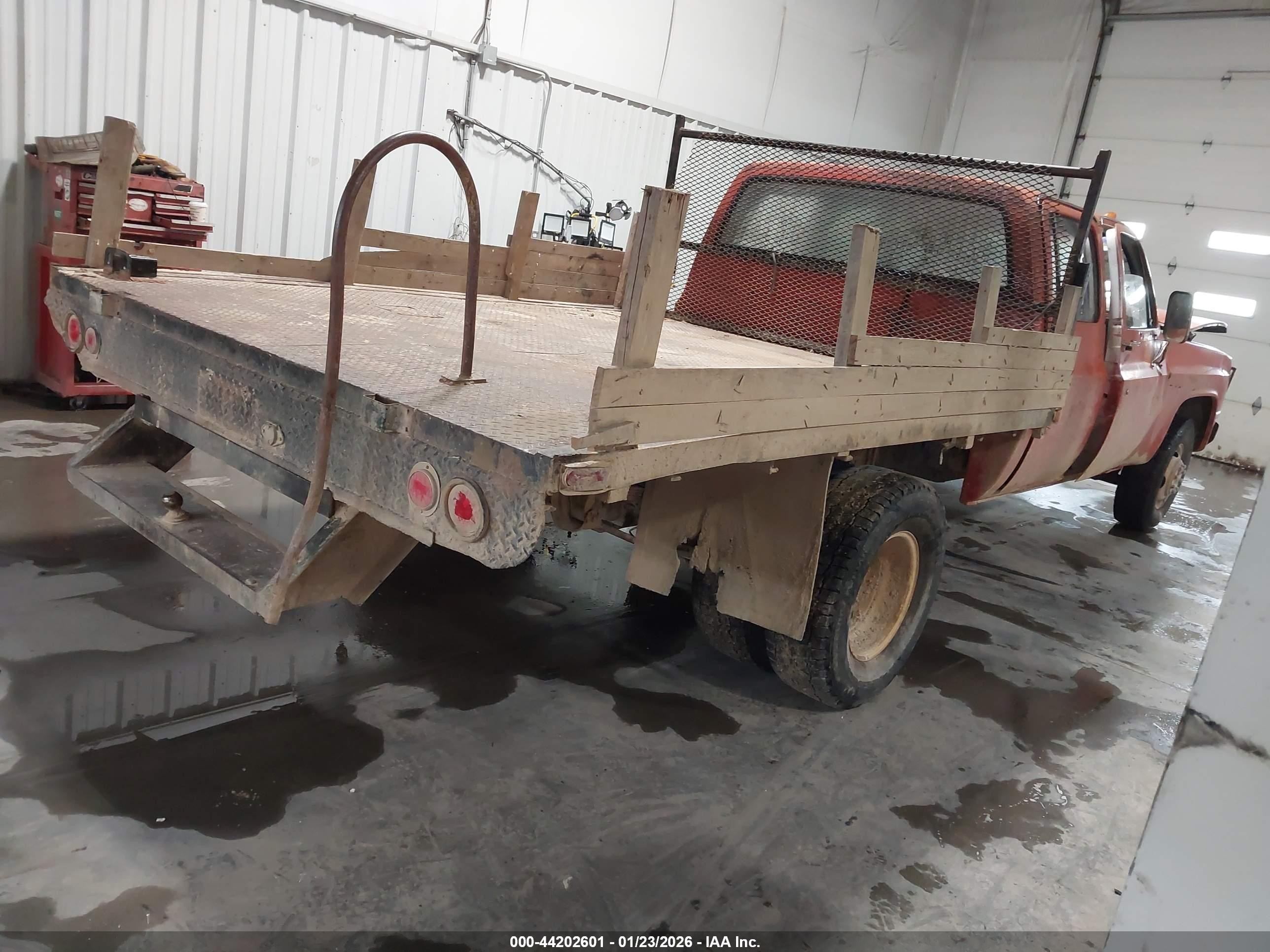 1985 Chevrolet C30   Оранжевый vin: 1GCHC33M6FS108565