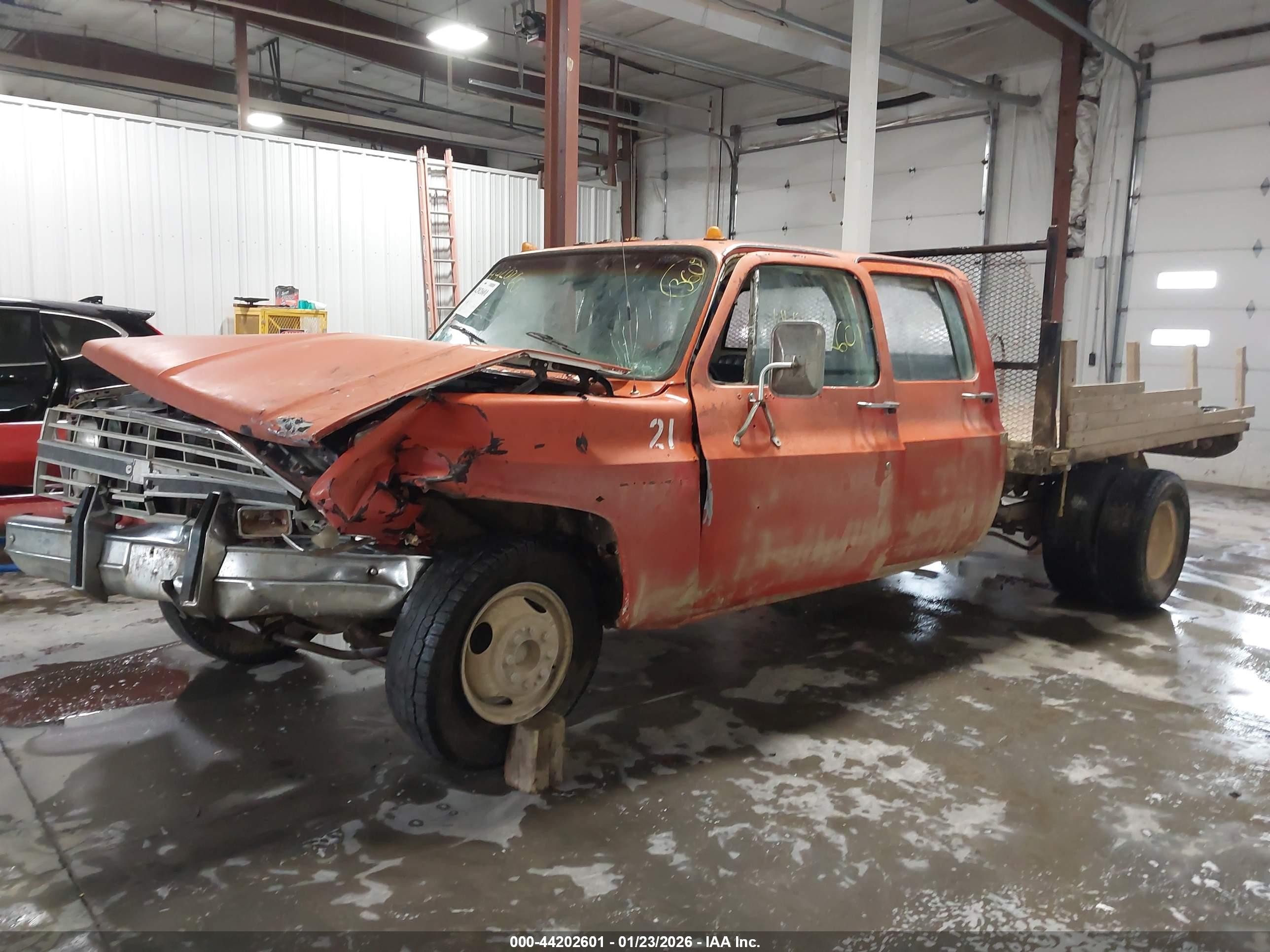 1985 Chevrolet C30   Оранжевый vin: 1GCHC33M6FS108565