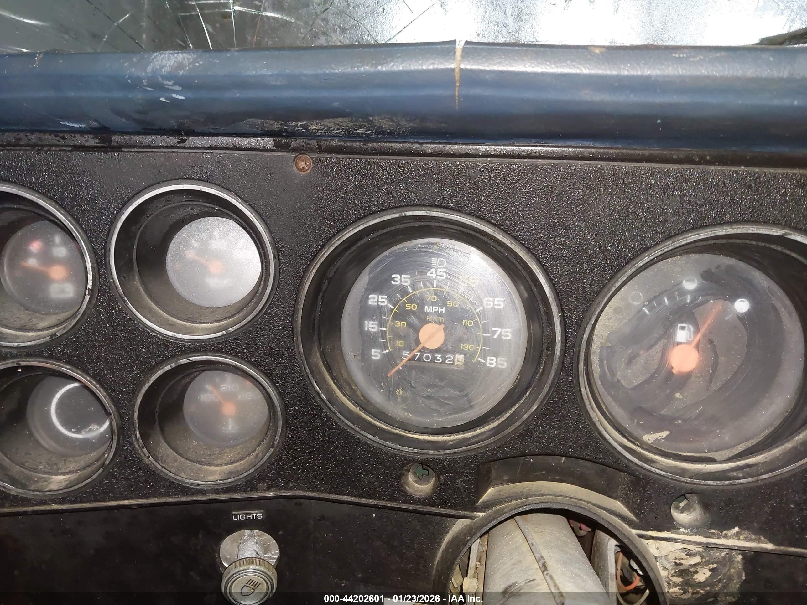 1985 Chevrolet C30   Оранжевый vin: 1GCHC33M6FS108565