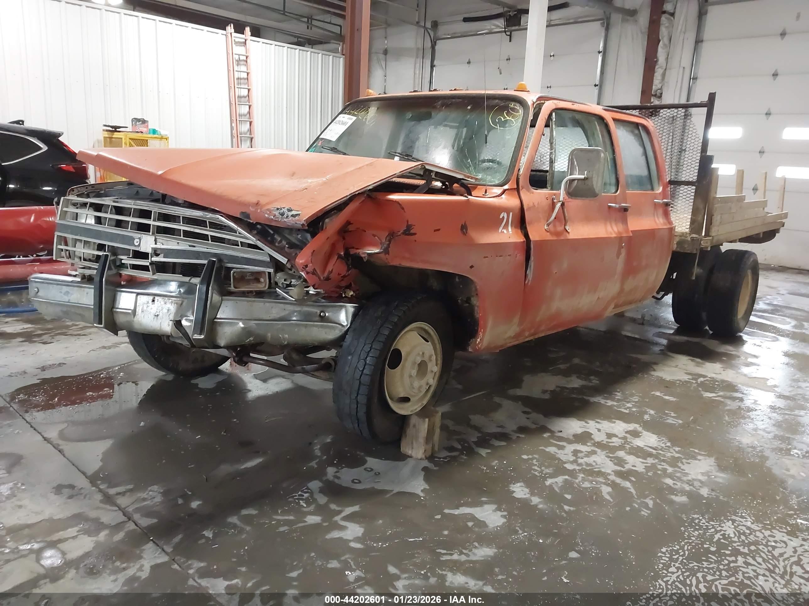1985 Chevrolet C30   Оранжевый vin: 1GCHC33M6FS108565
