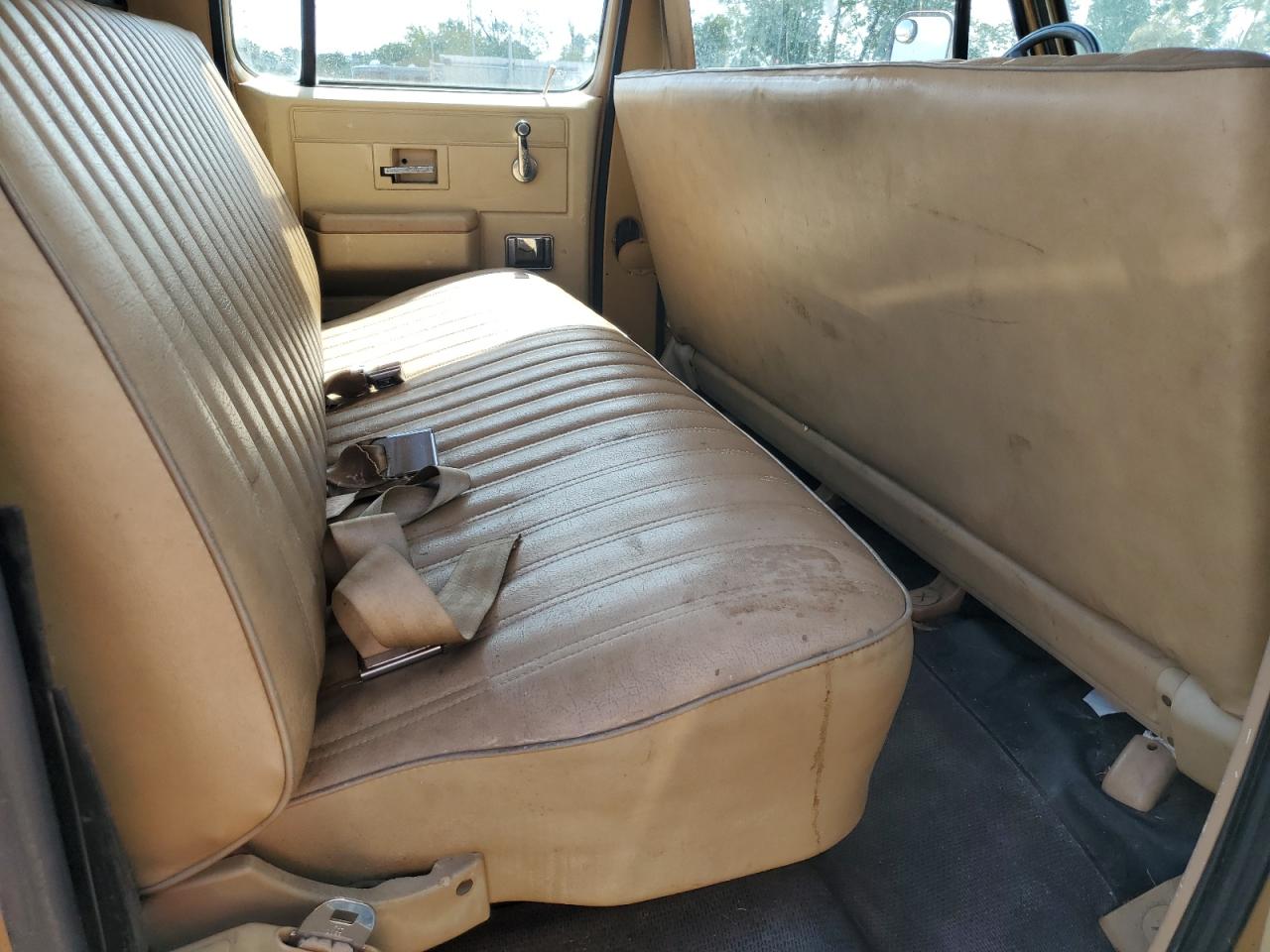 1985 Chevrolet C30 Золотой vin: 1GCHC33W6FS161686