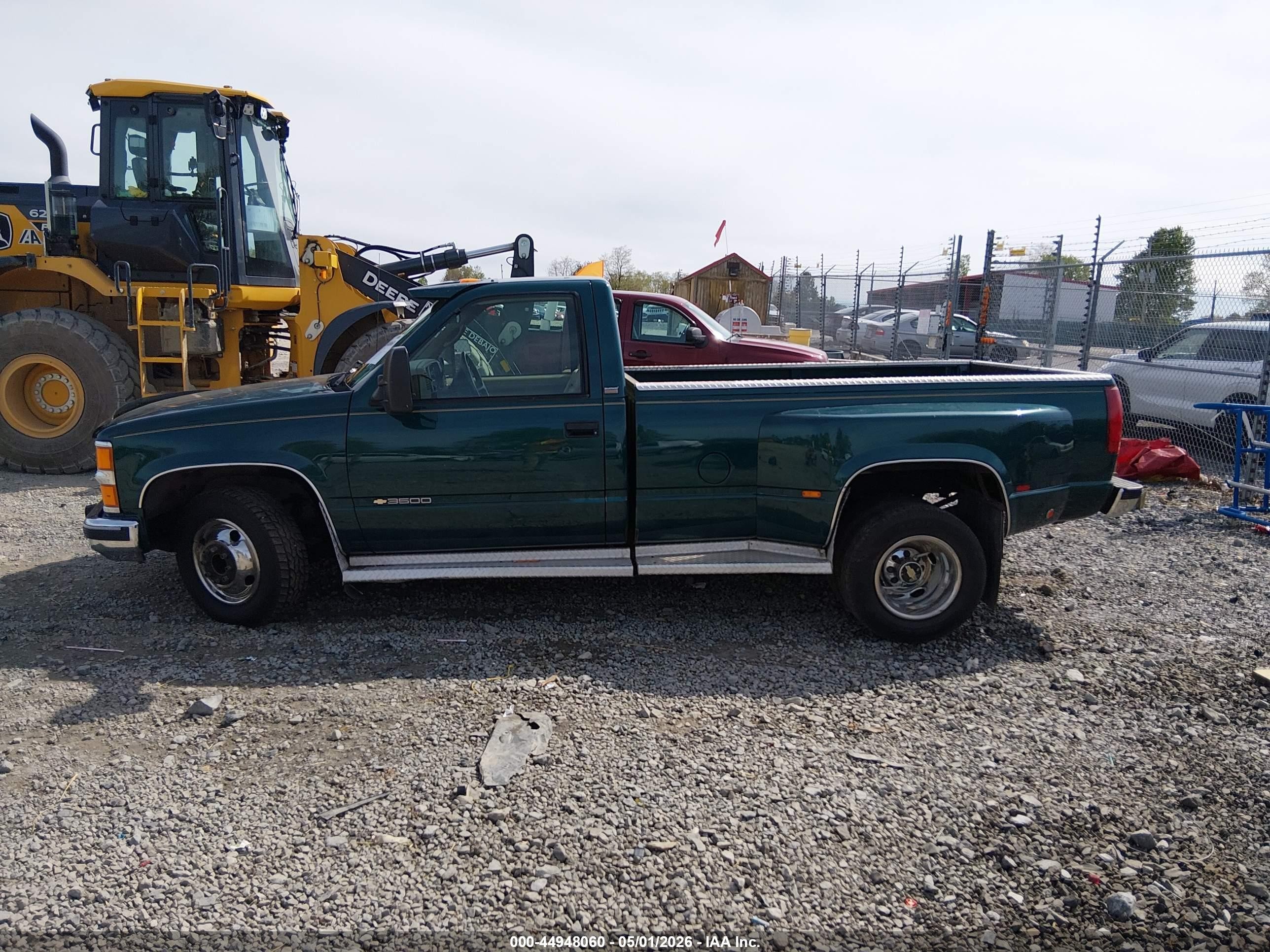 1995 Chevrolet Gmt-400 C3500 Green vin: 1GCHC34F4SE158230