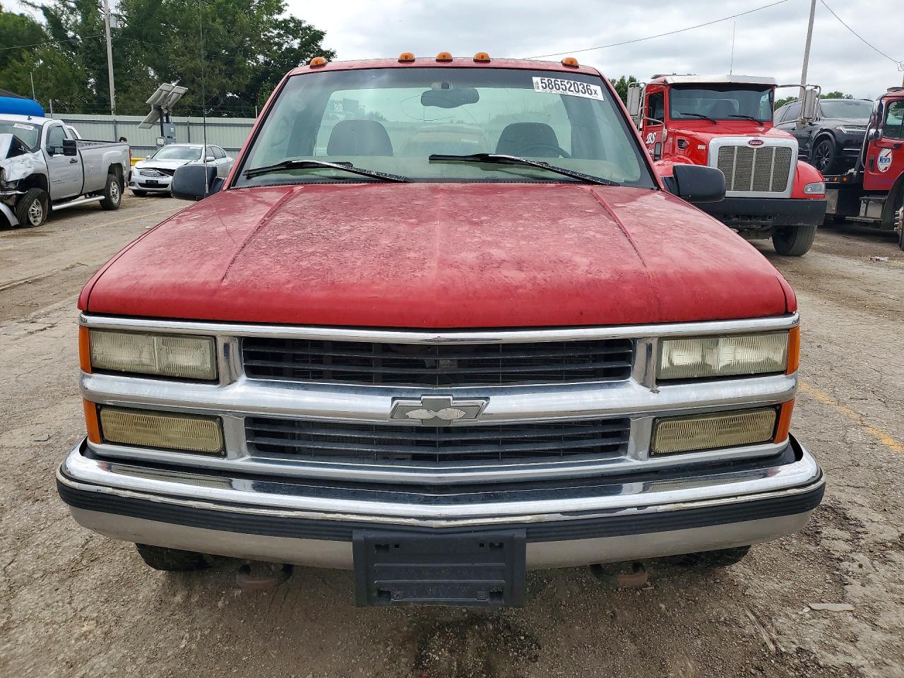 1997 Chevrolet Gmt-400 C3500 Red vin: 1GCHC34R1VF047904