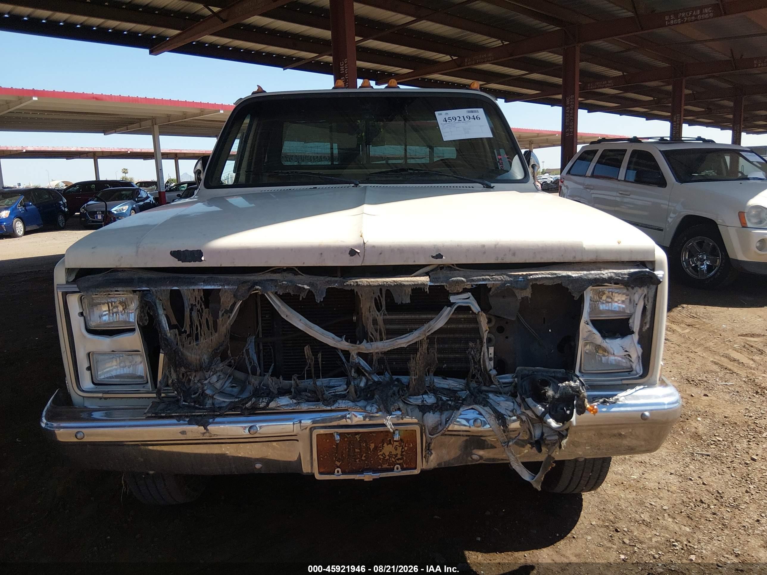 1985 Chevrolet C30   Cream vin: 1GCHC34W0FJ172882